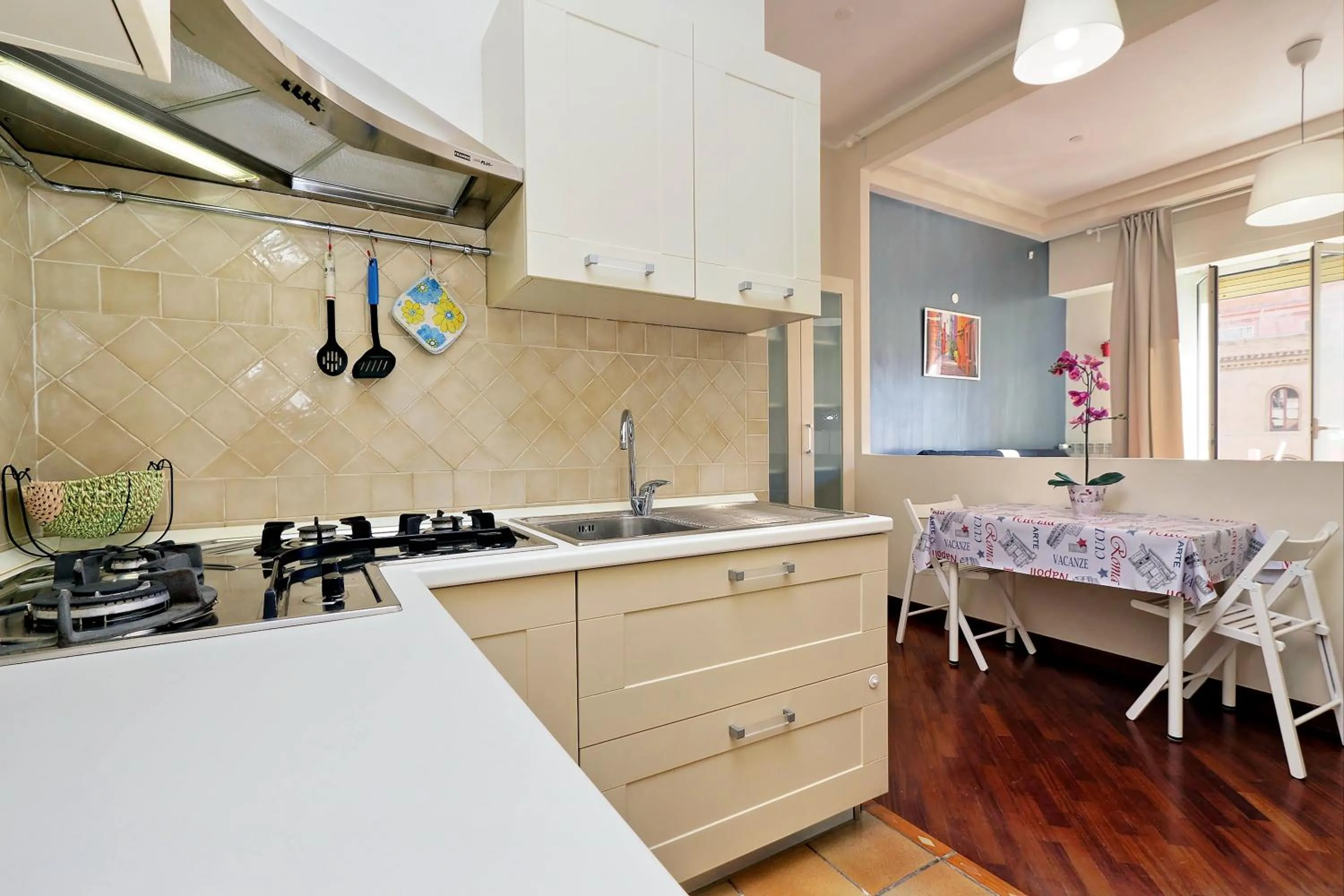 Kitchen or kitchenette in Alloggio Re Di Roma