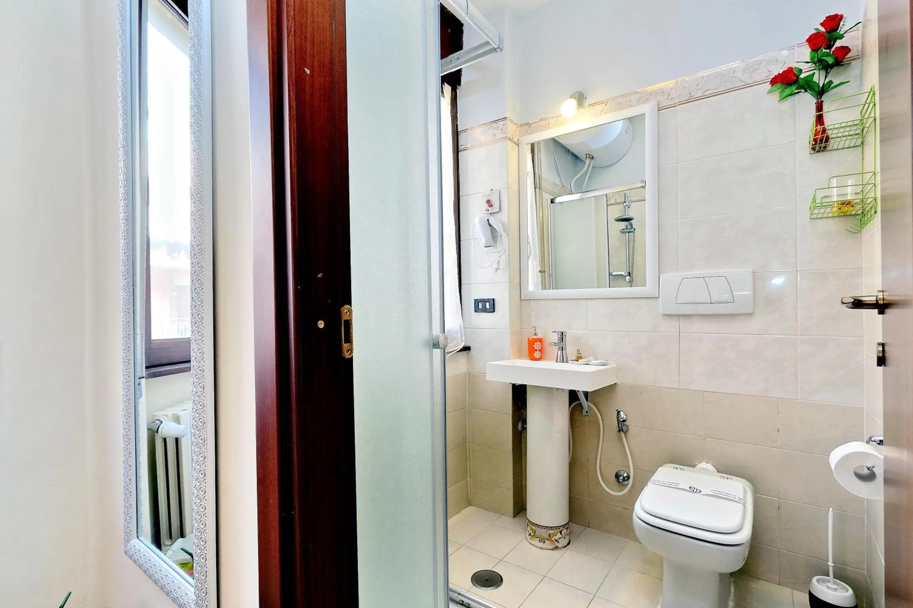 Bathroom in Alloggio Re Di Roma