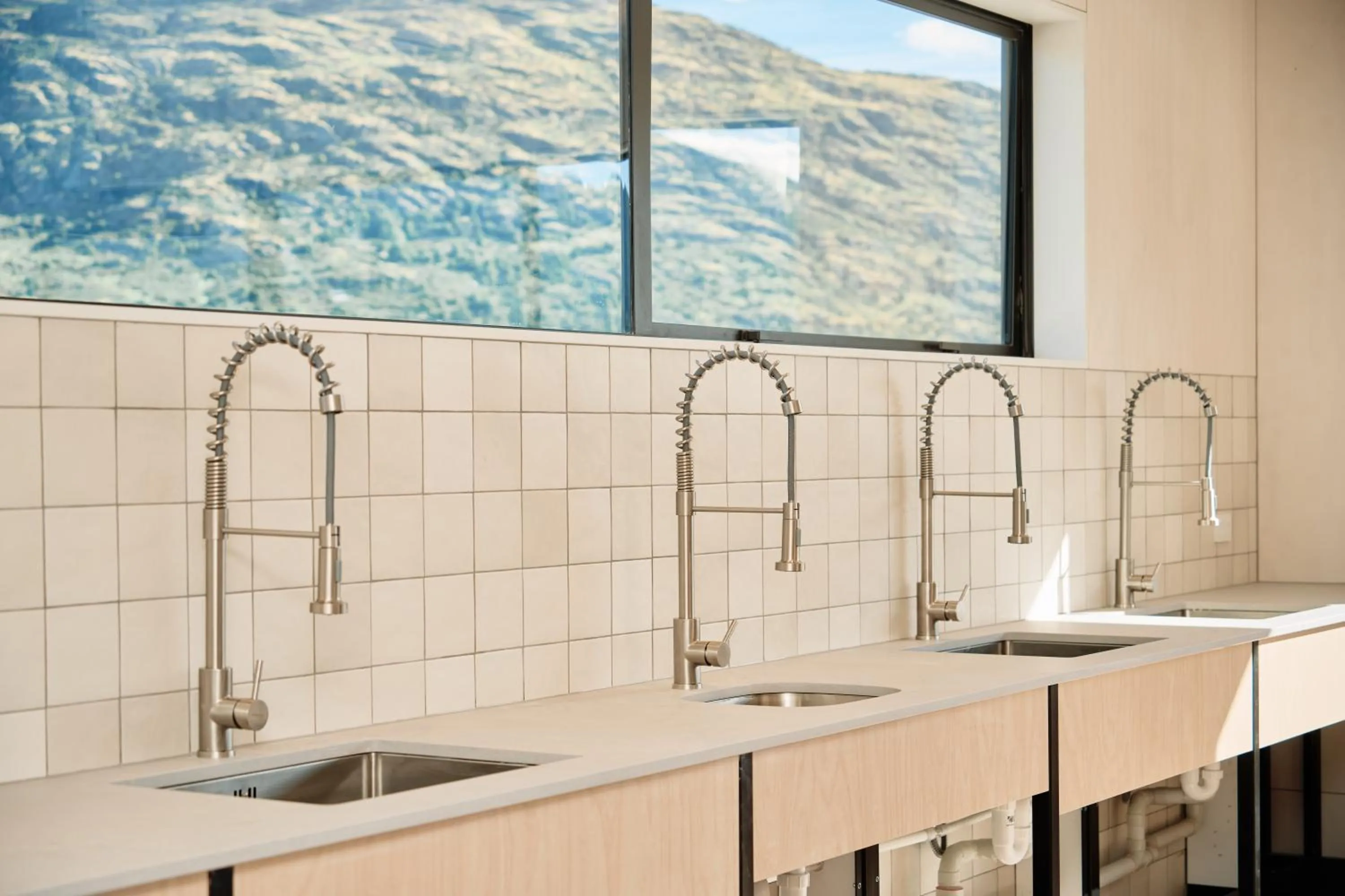 Communal kitchen in Driftaway Queenstown