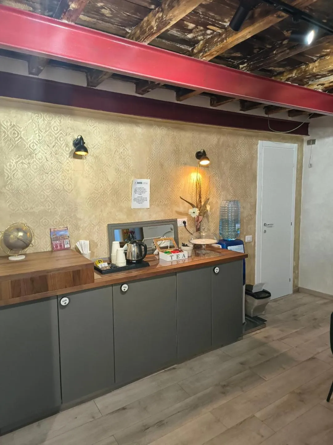 Communal lounge/ TV room in Dulcis In Pantheon