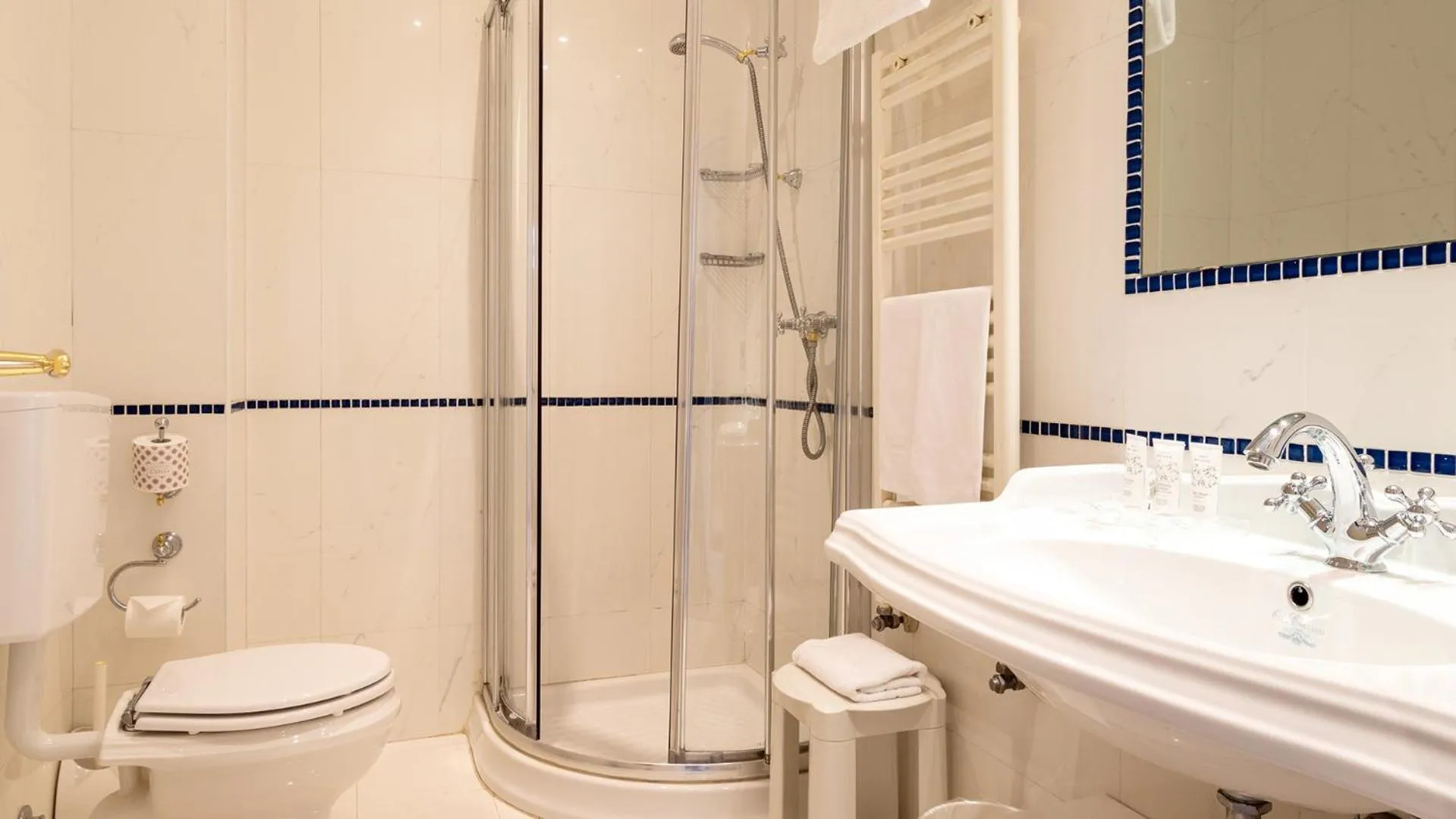 Bathroom in Hotel Principe