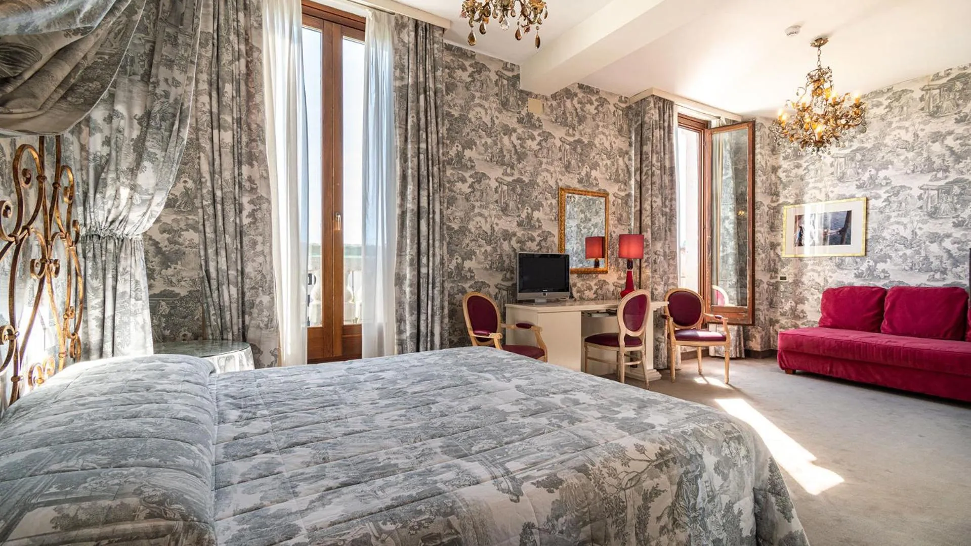 Photo of the whole room, Bed in Hotel Principe