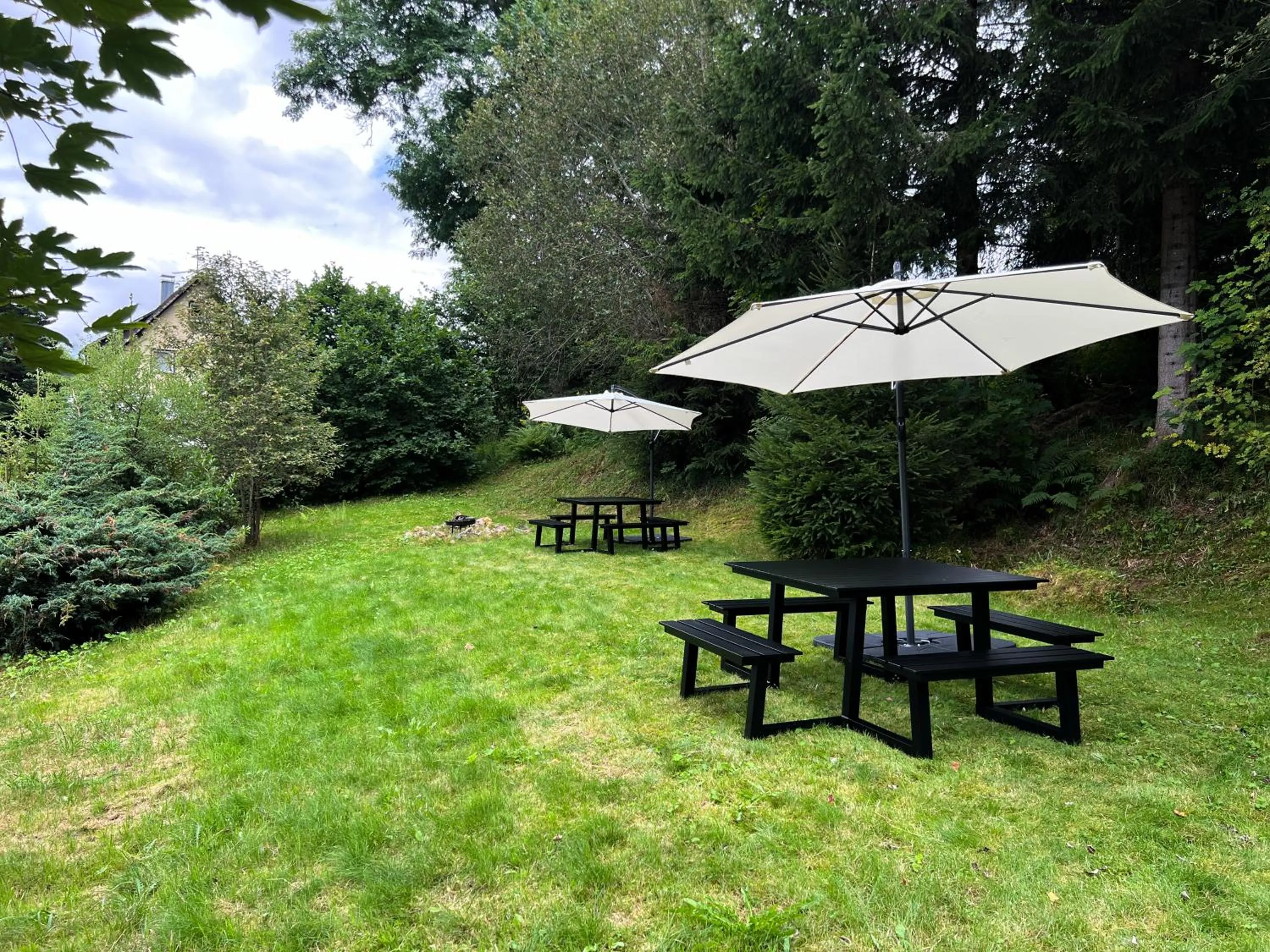 Garden in Schwarzwald Apartments im Haus Tanneck - Feldberg - Titisee