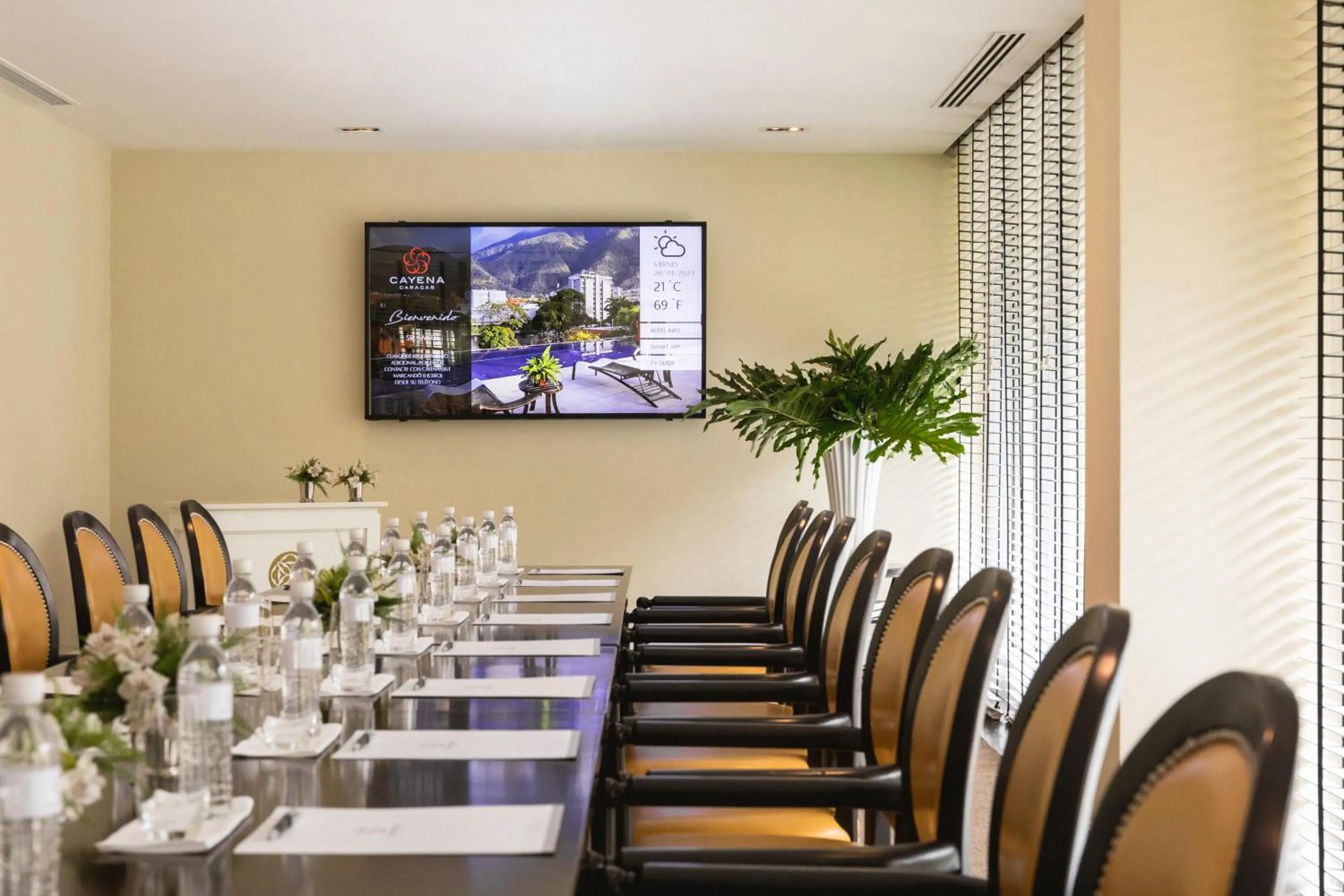 Business facilities in Hotel Cayena Caracas a LHW