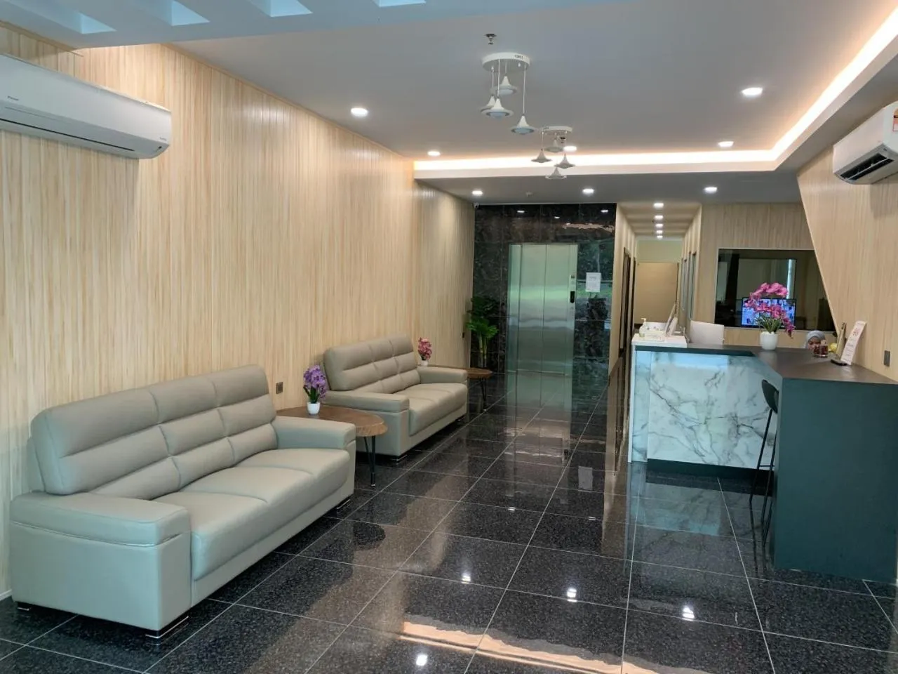Lobby or reception in M Quality Hotel