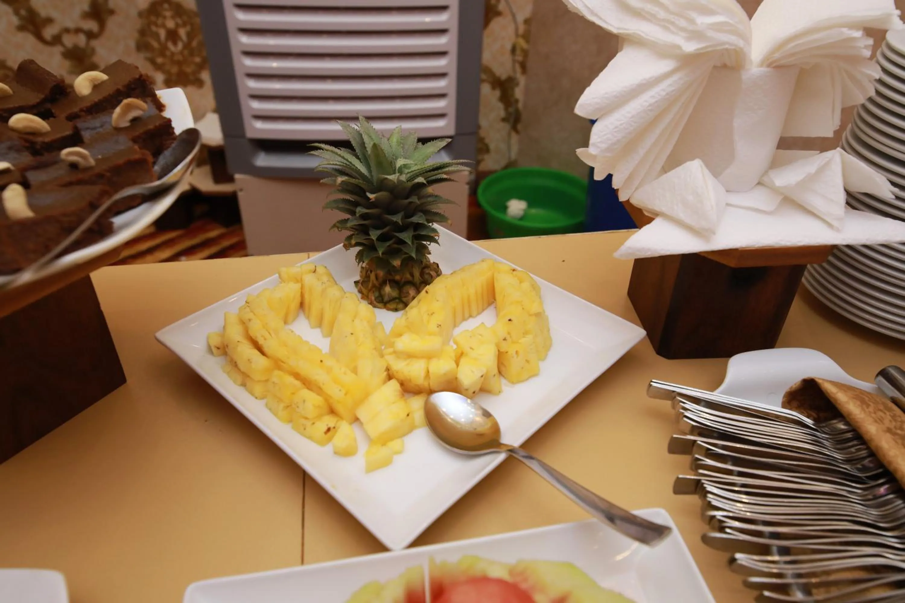 Food in Polhena Grand Resort & Banquet