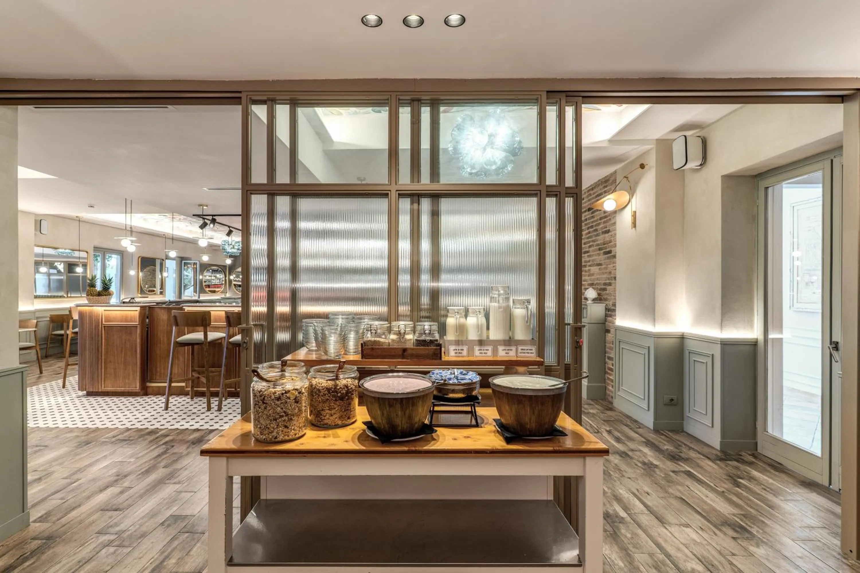 Food and drinks in Hotel Isola Sacra Rome Airport