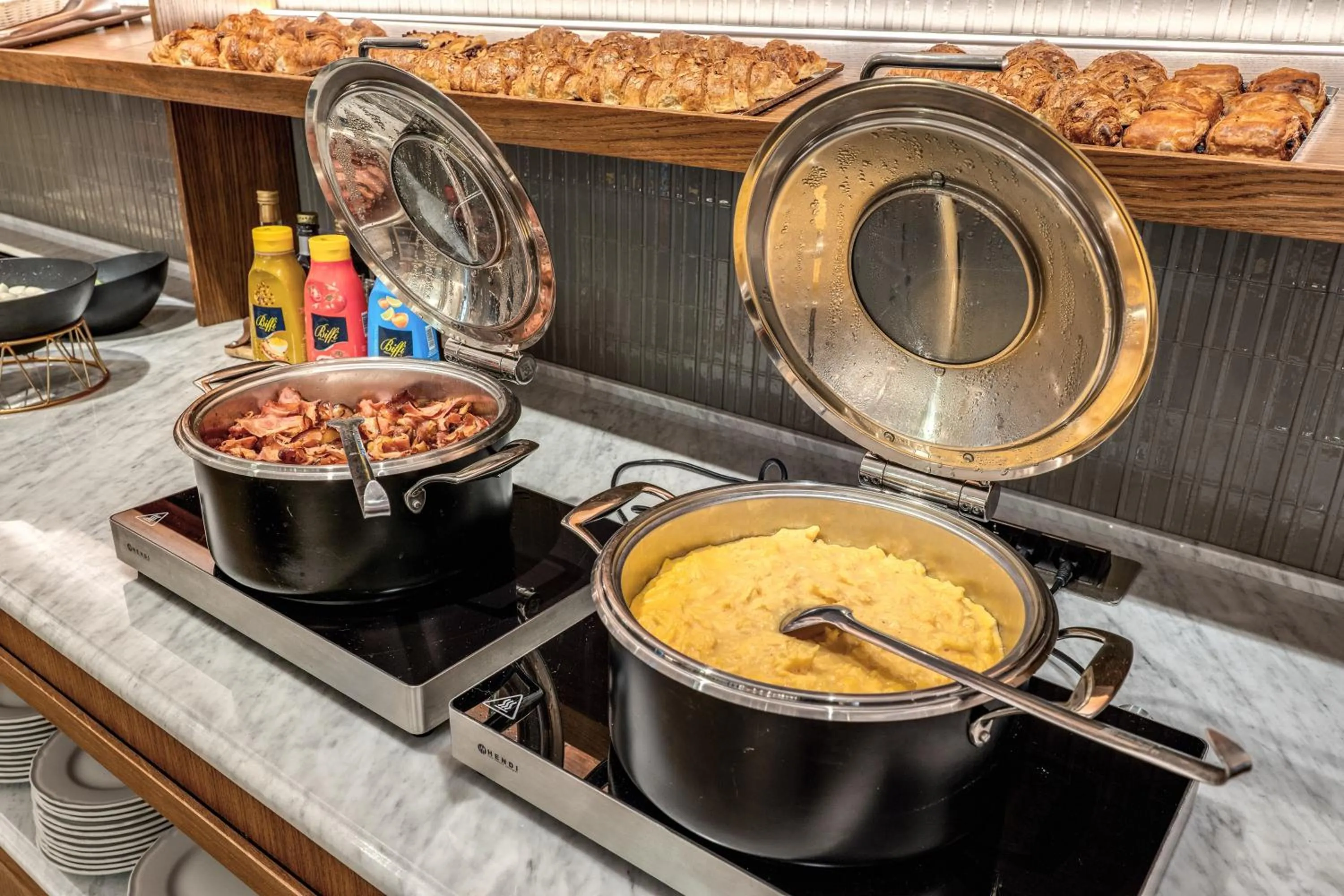 Breakfast in Hotel Isola Sacra Rome Airport