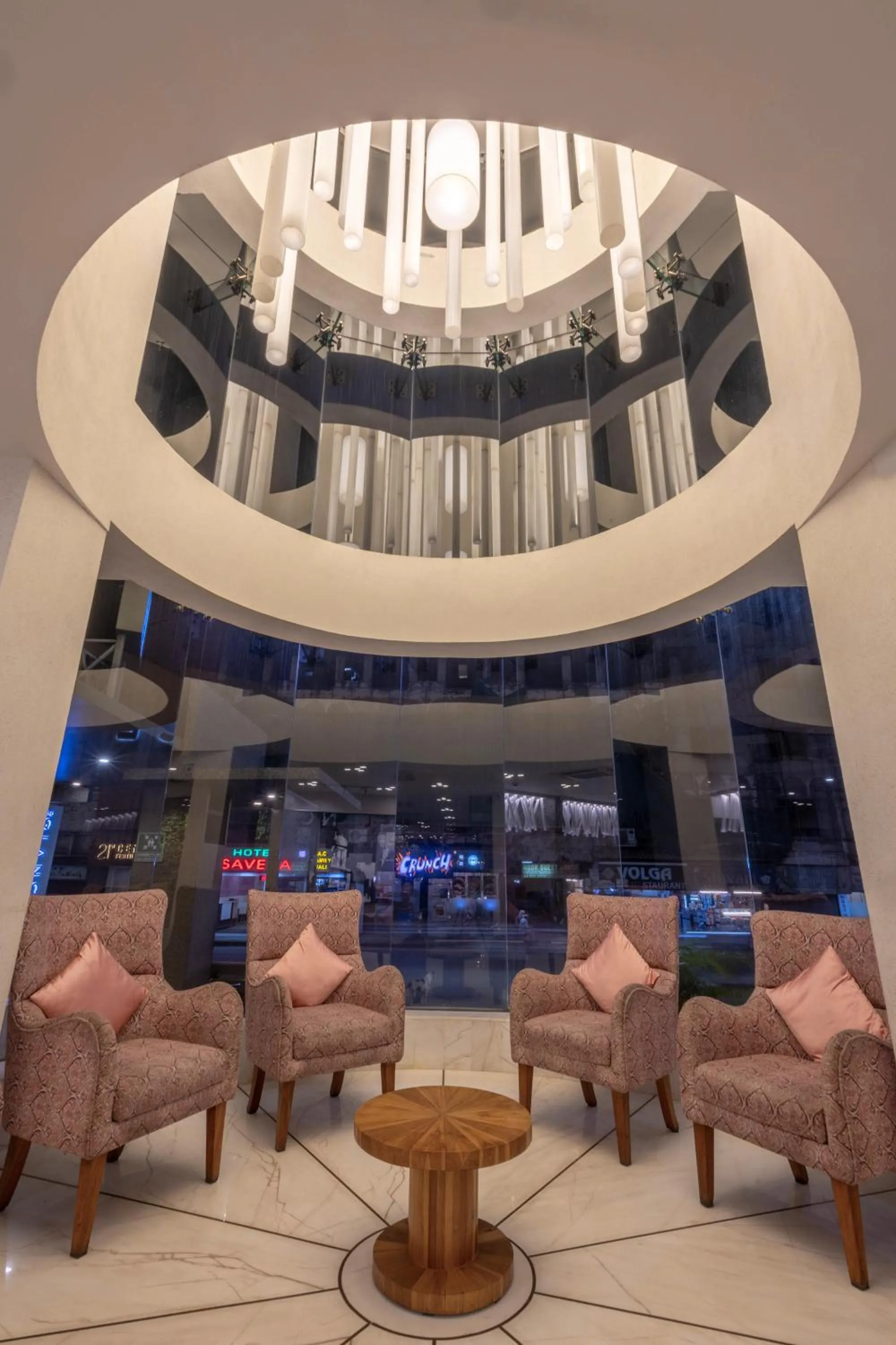 De Glance Hotel, Near Surat Railway Station