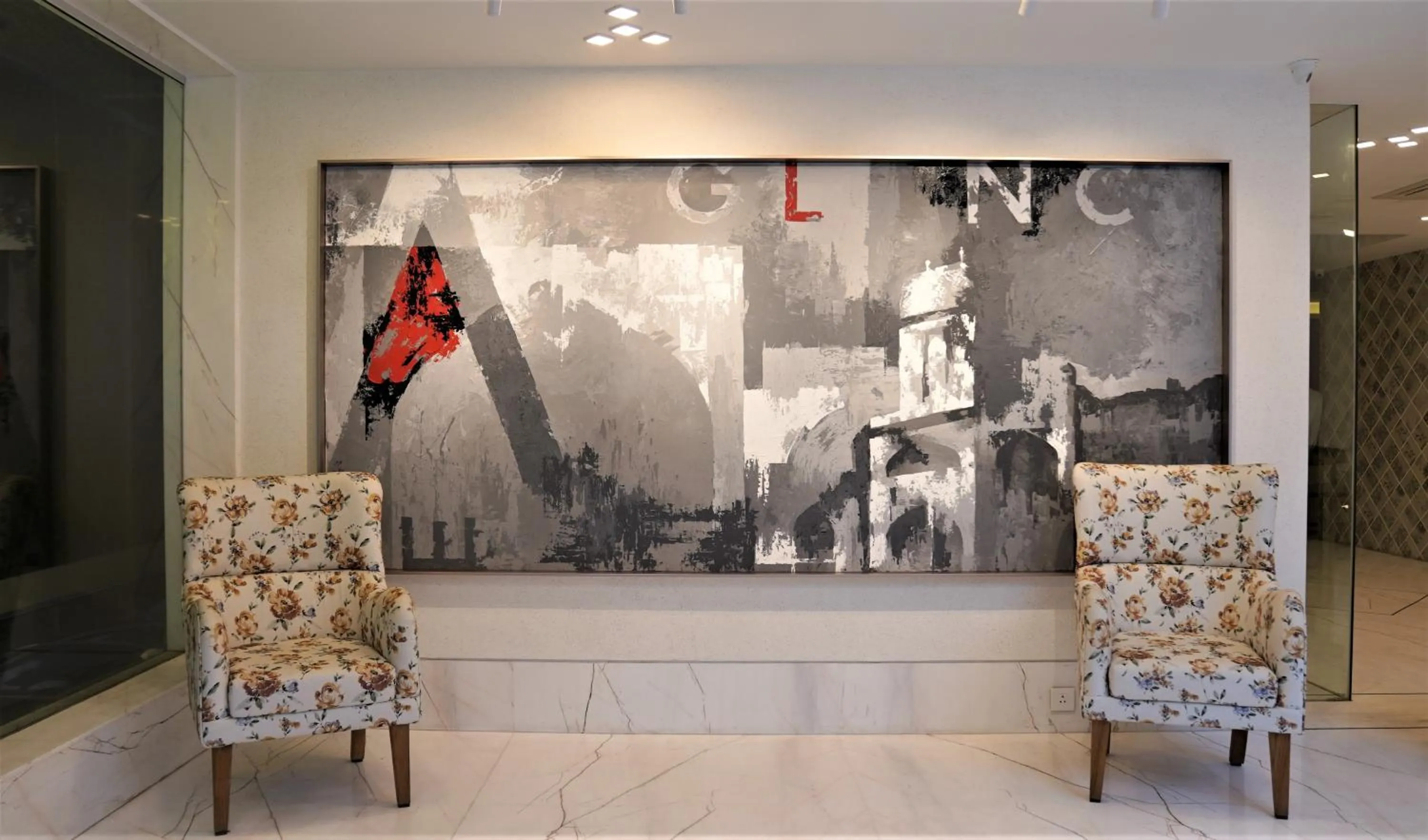 Lobby or reception in De Glance Hotel, Near Surat Railway Station