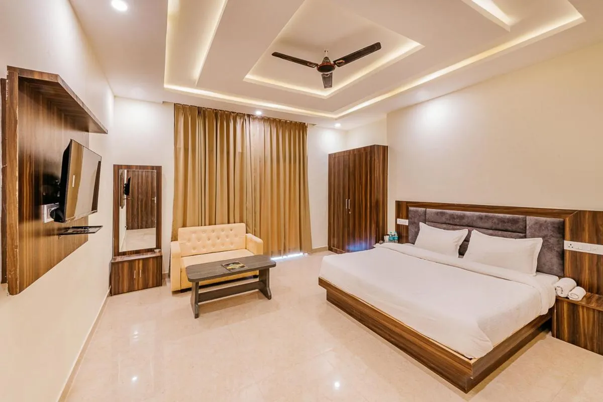 Photo of the whole room in Aditya Palace