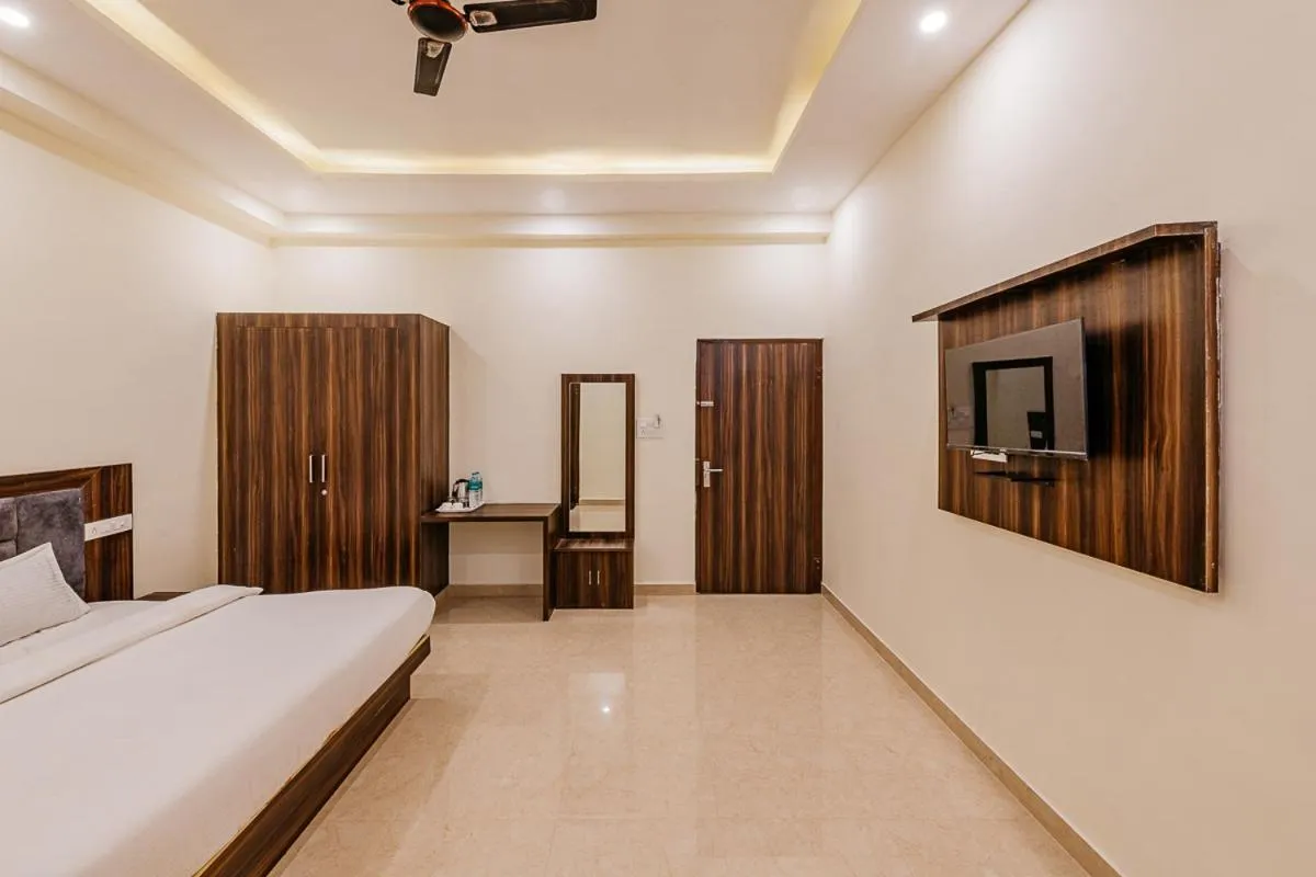 Bedroom in Aditya Palace