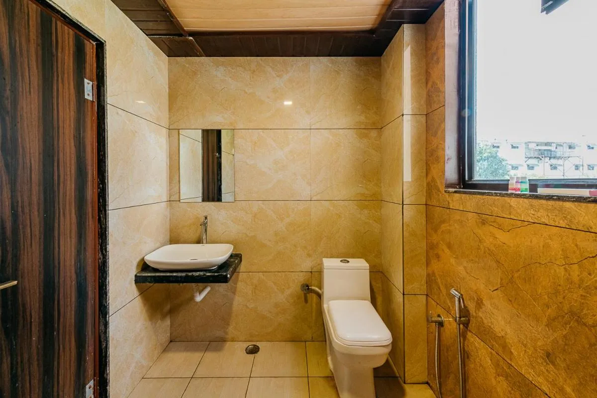 Shower in Aditya Palace