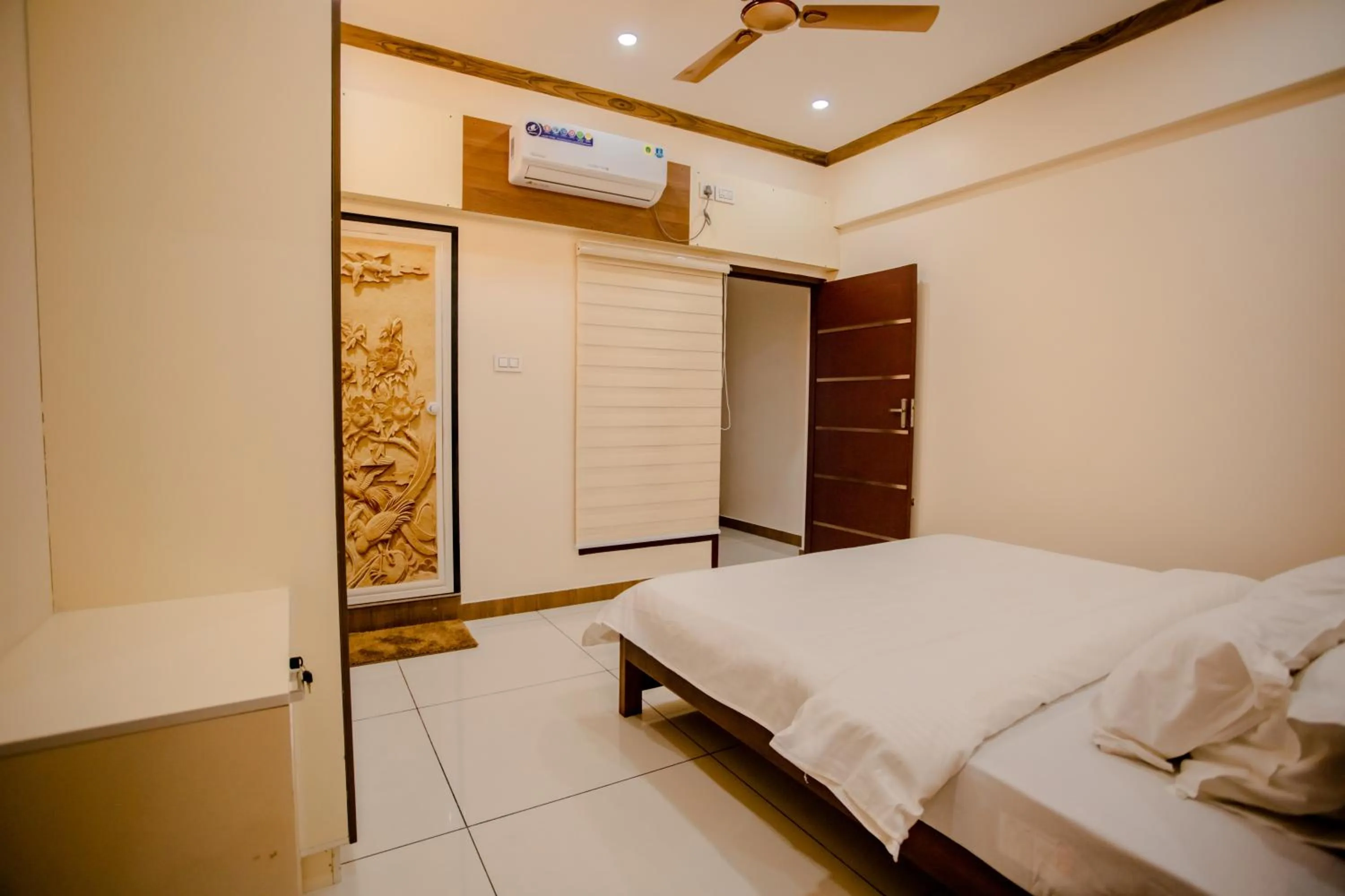 Bed in Cliff Way Apartments