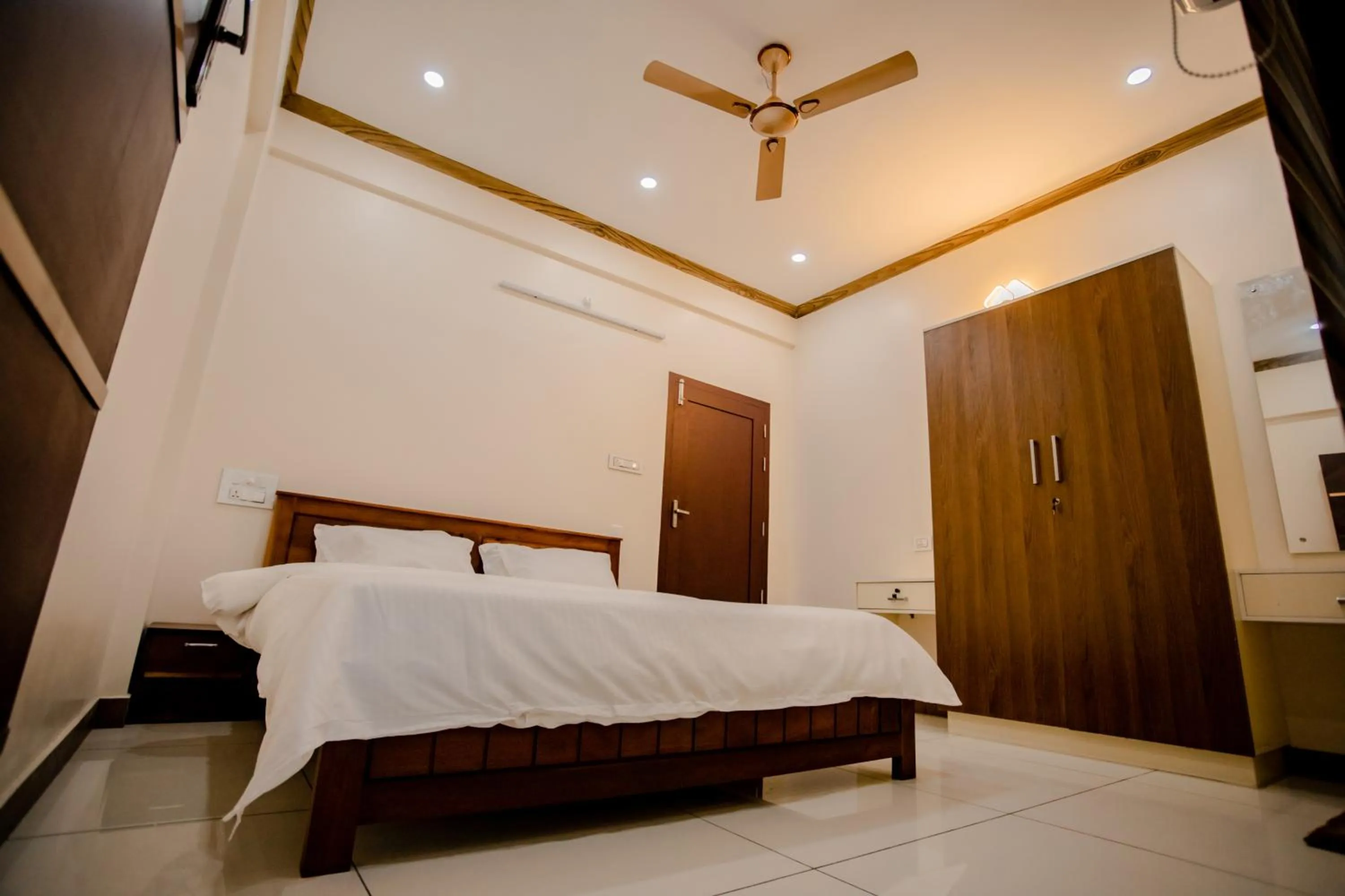 Bed in Cliff Way Apartments