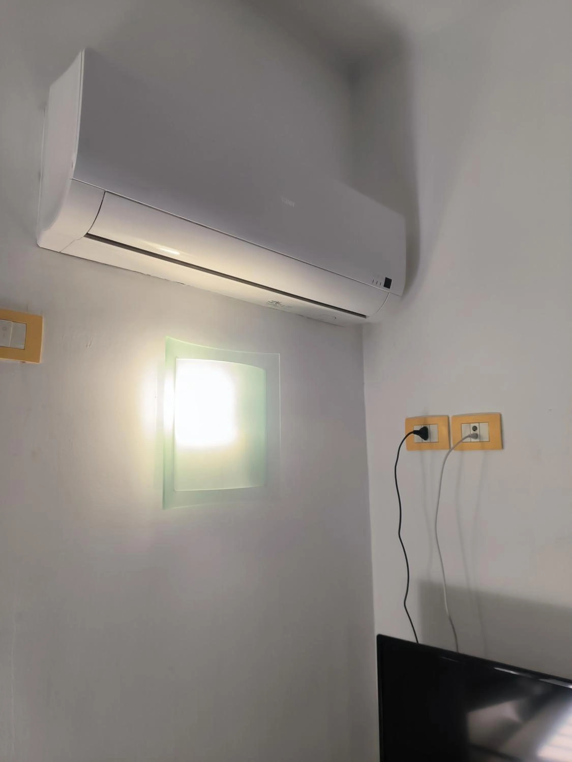 air conditioner in B&B Rainbow