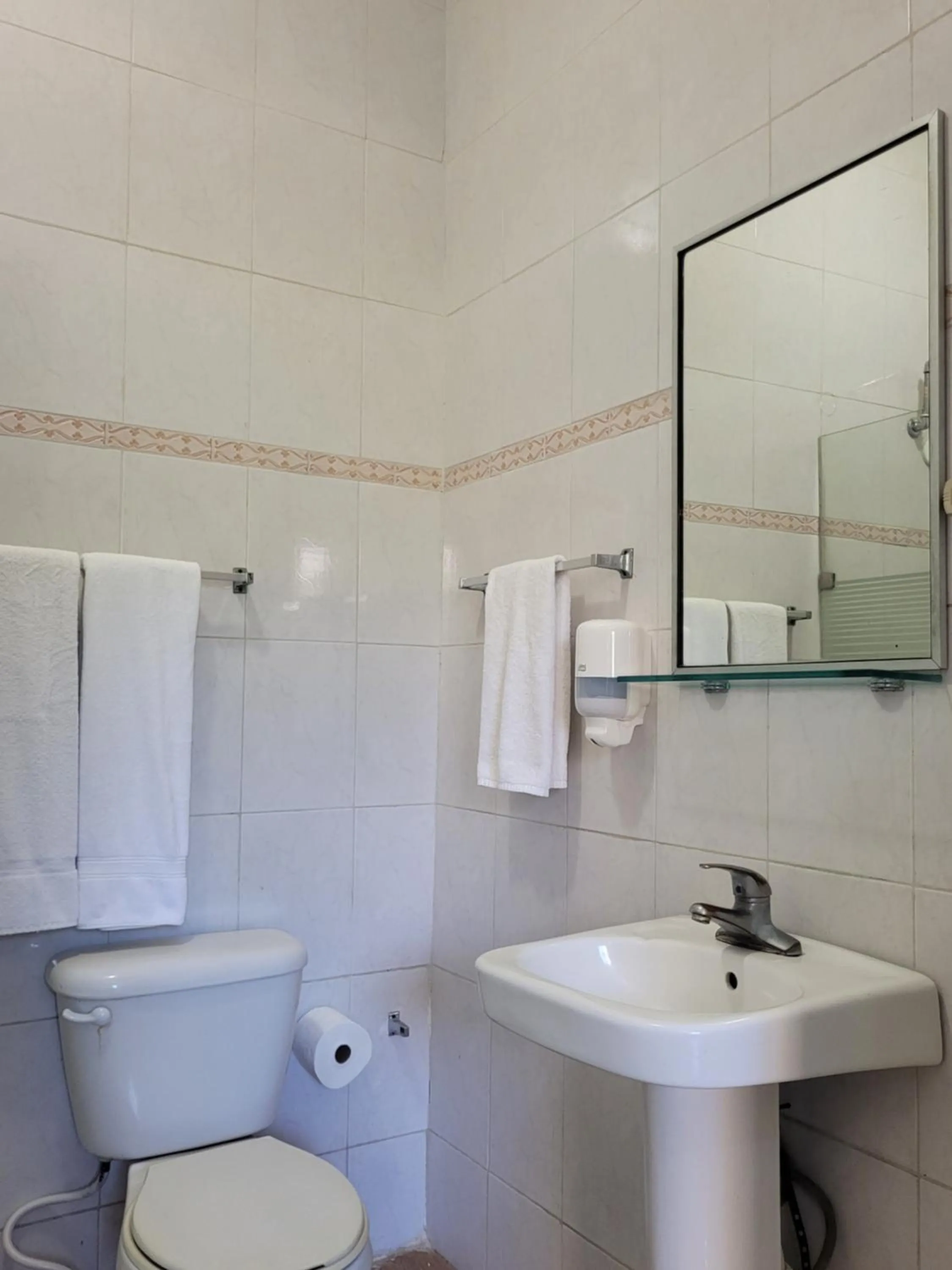 Bathroom in Drake Bolivar Santo Domingo