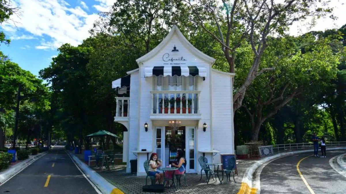 Neighbourhood in Drake Bolivar Santo Domingo