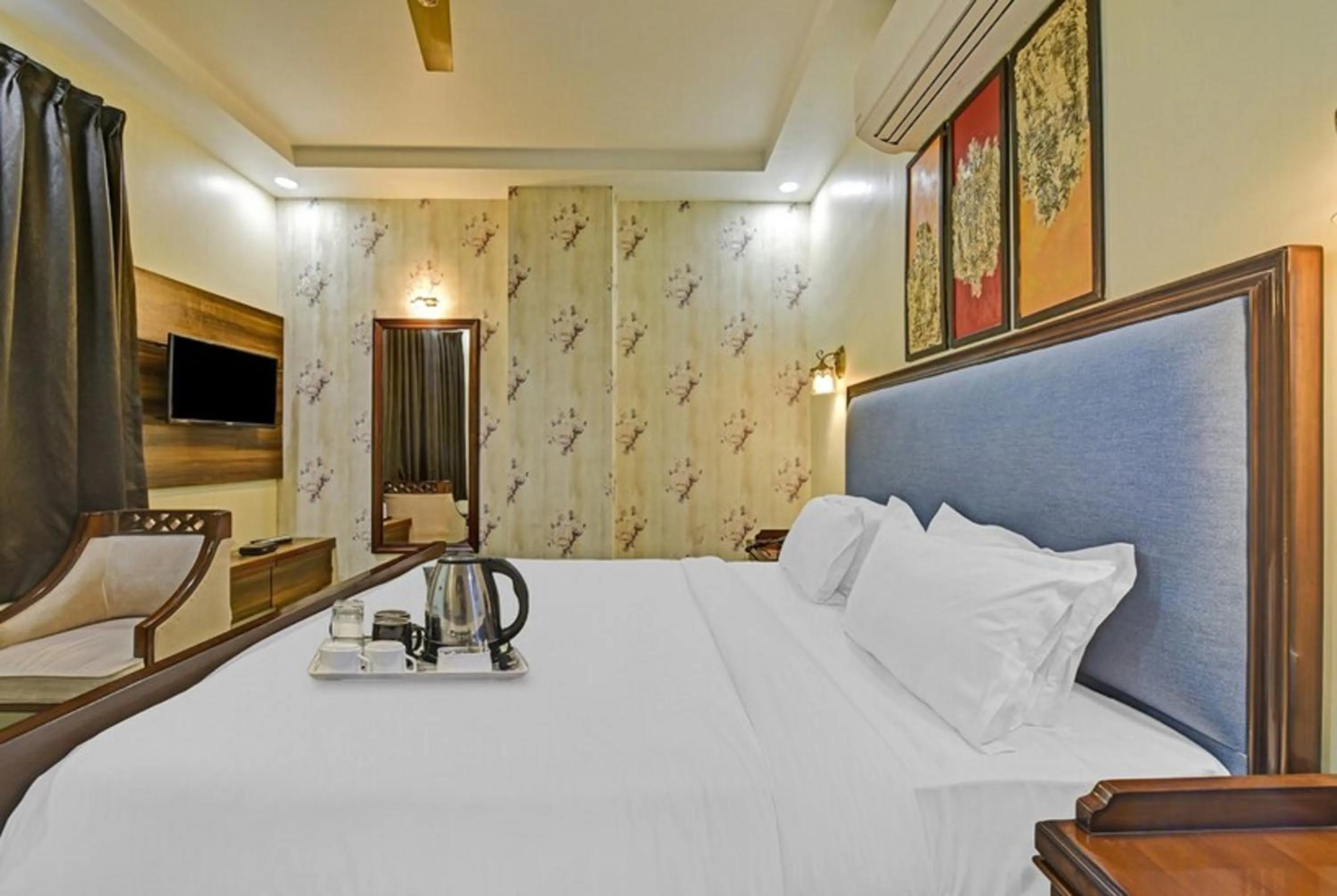 Bed in Hotel King's Turban
