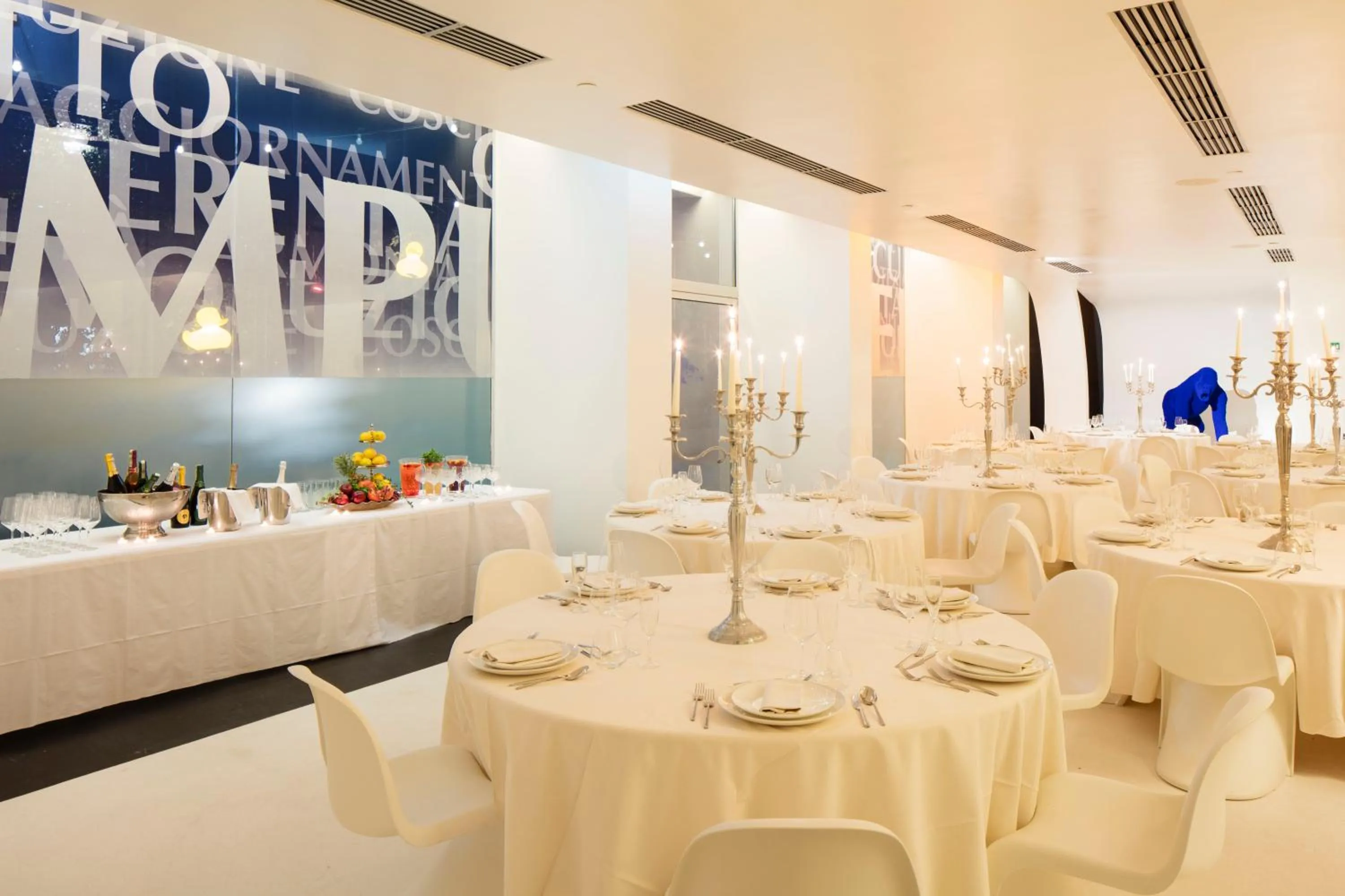 Restaurant/places to eat in Hotel Ripa Roma