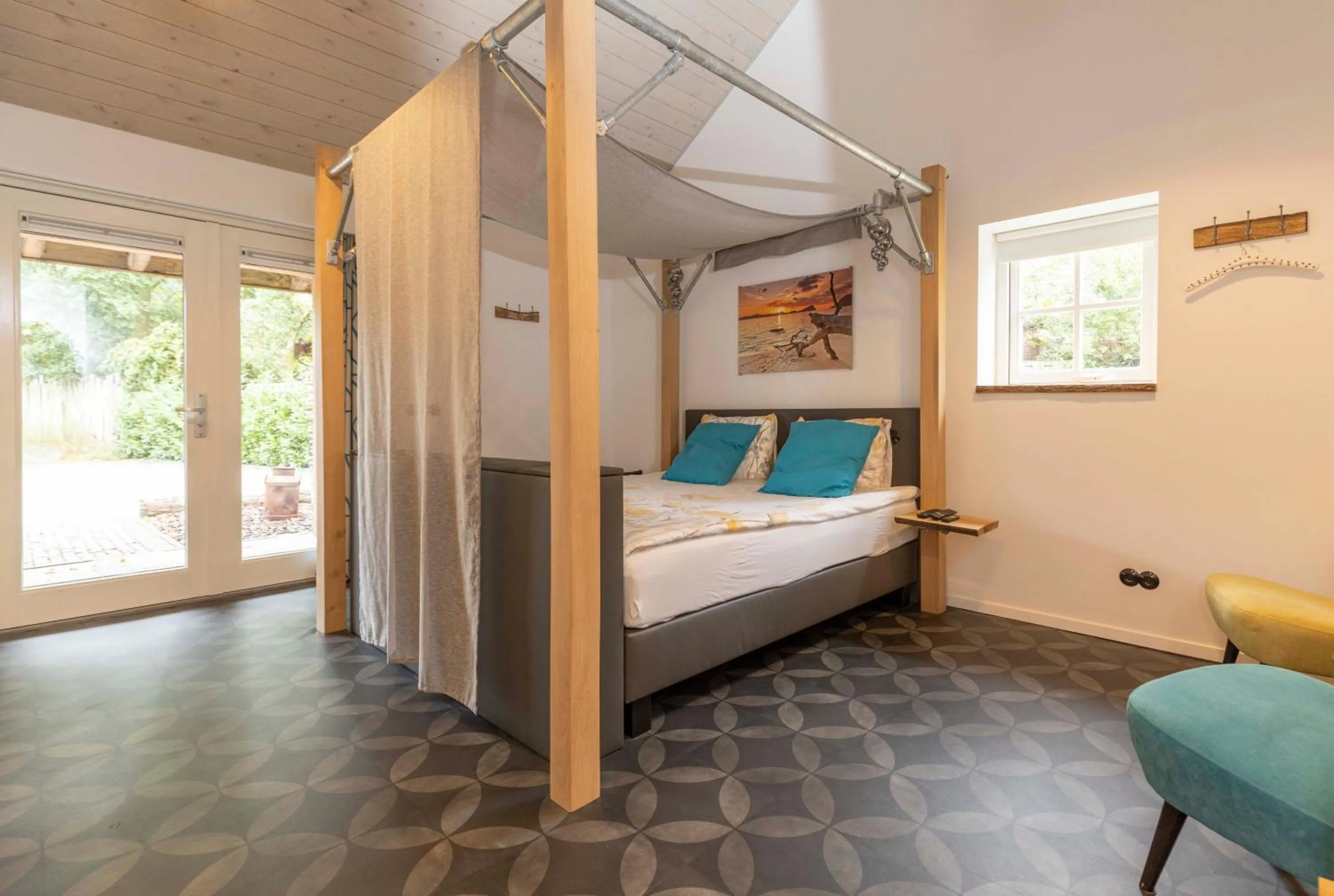 Bed in Bed and Breakfast Klein Beek