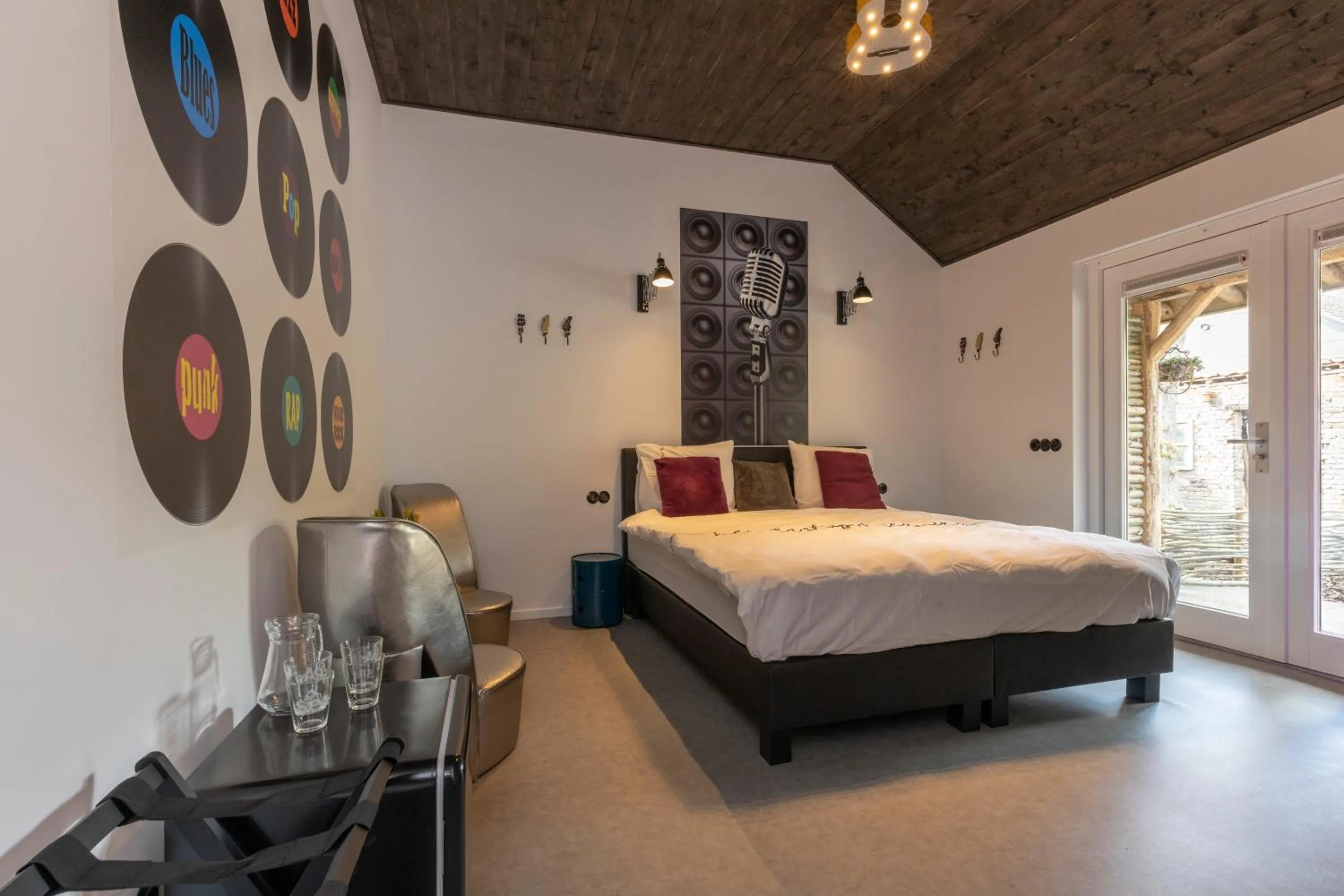 Bed in Bed and Breakfast Klein Beek