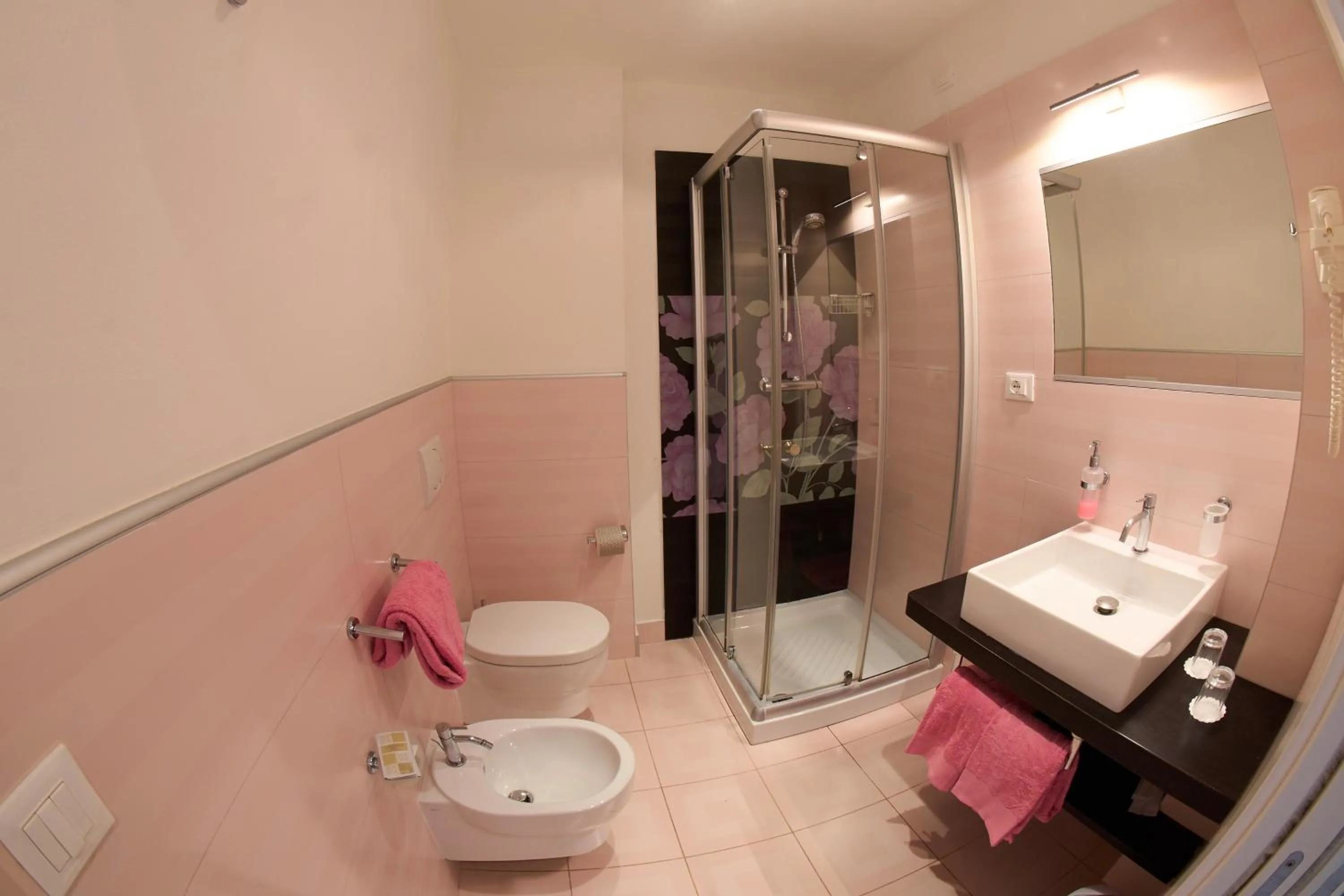 Bathroom in Hotel Viña del Mar Pineta