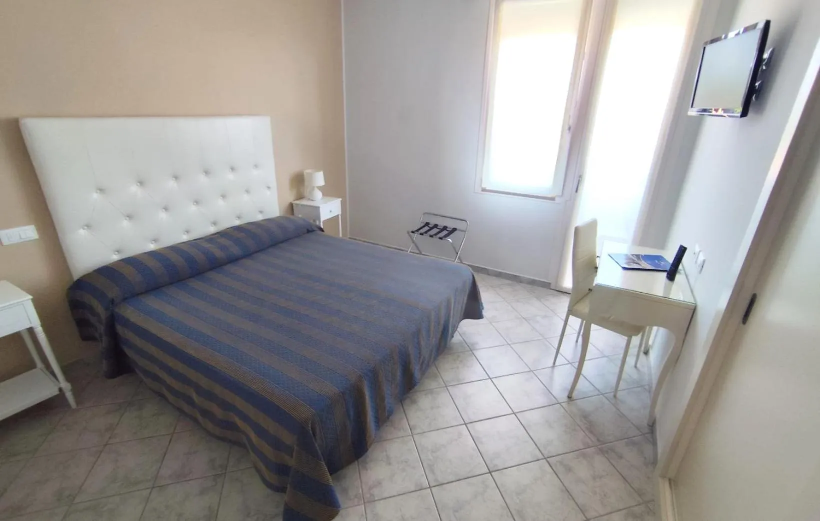 Bed in Hotel Viña del Mar Pineta