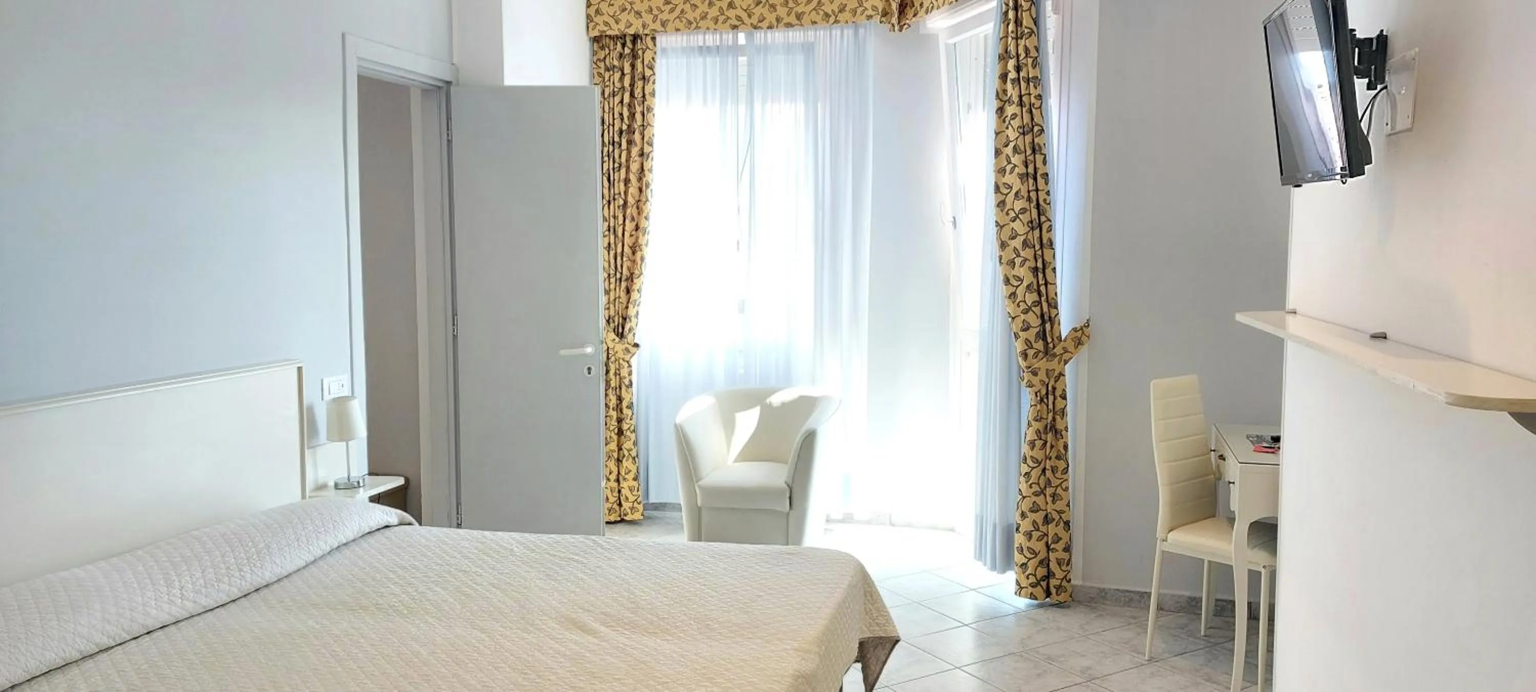 Bed in Hotel Viña del Mar Pineta