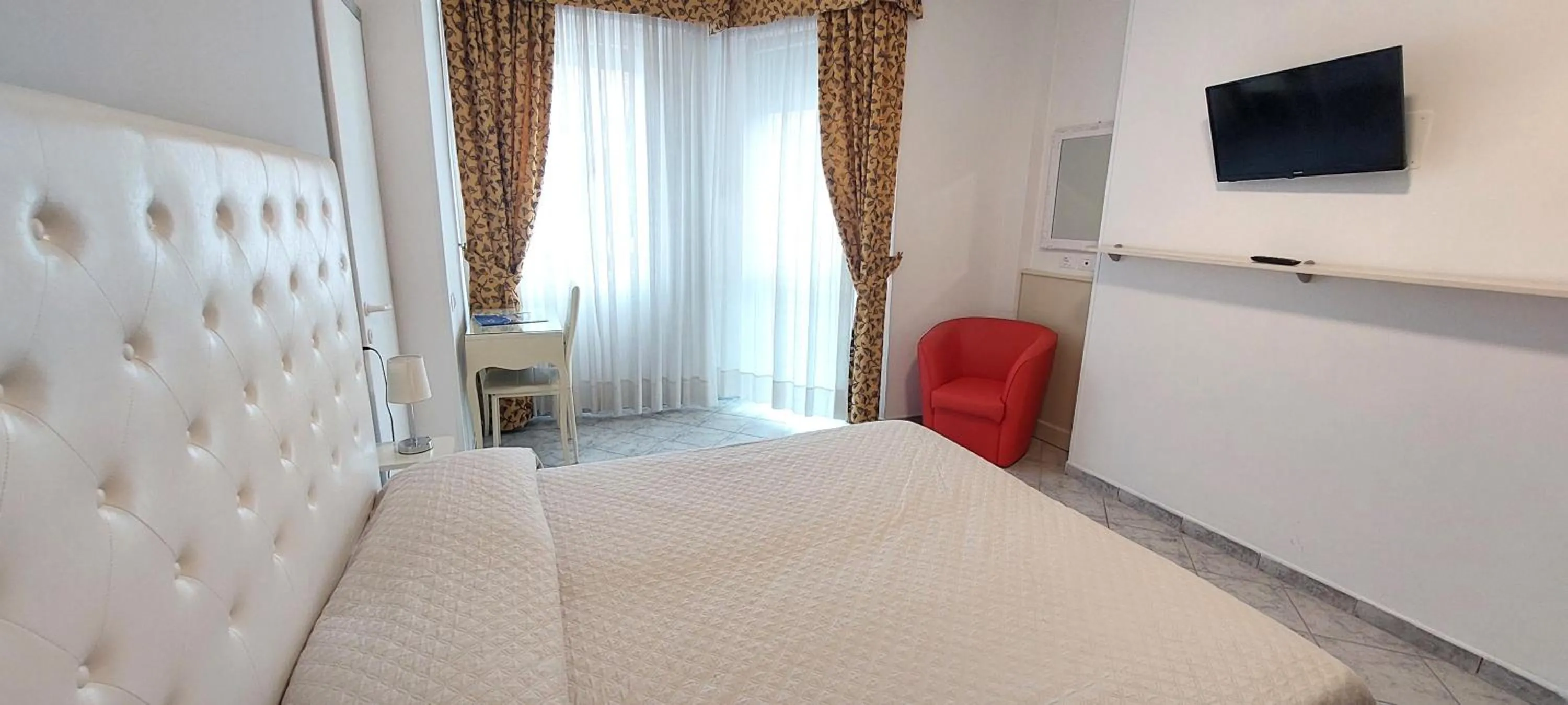 Bed in Hotel Viña del Mar Pineta