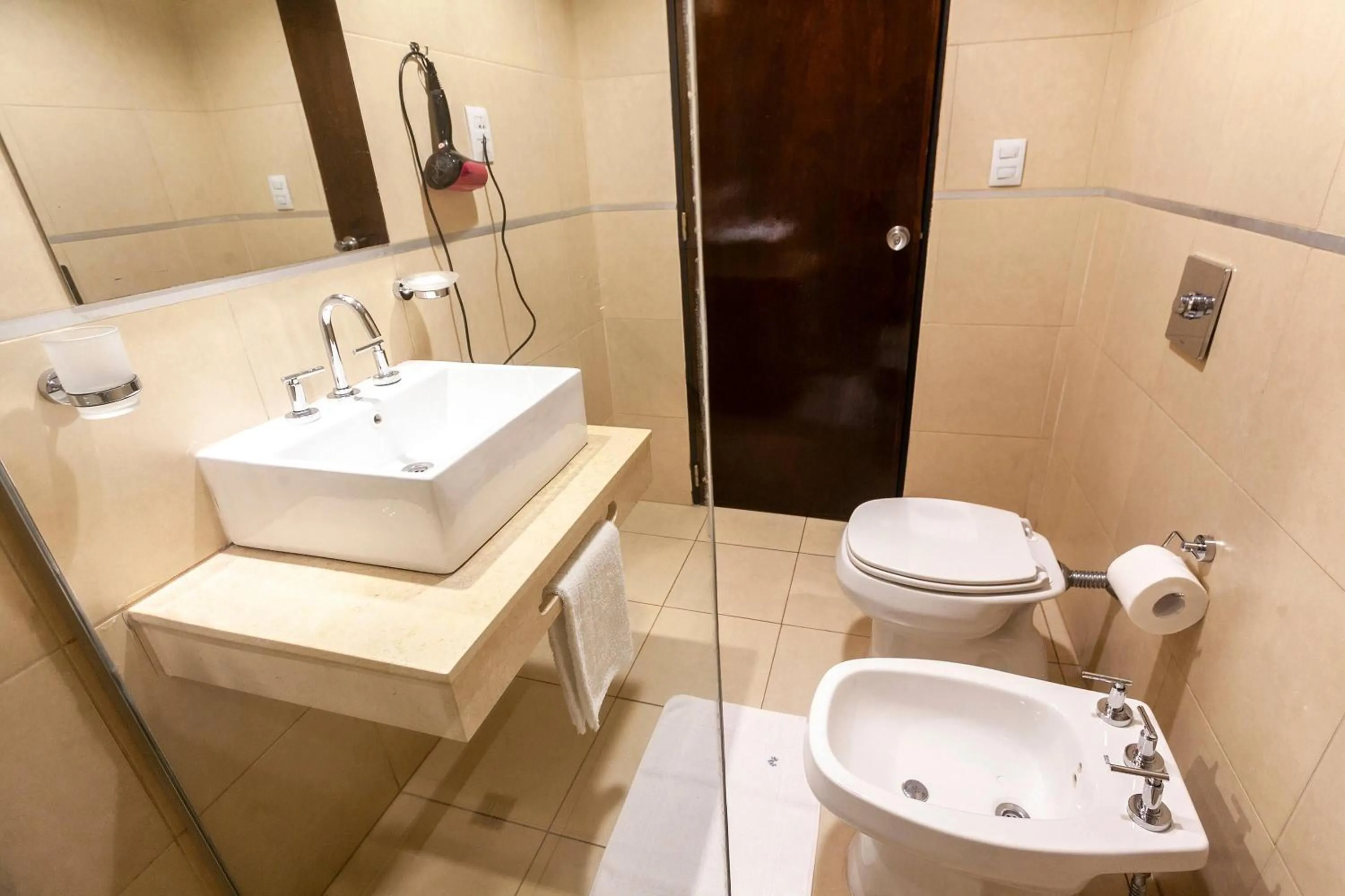 Bathroom in Ramada Plaza by Wyndham Tucuman