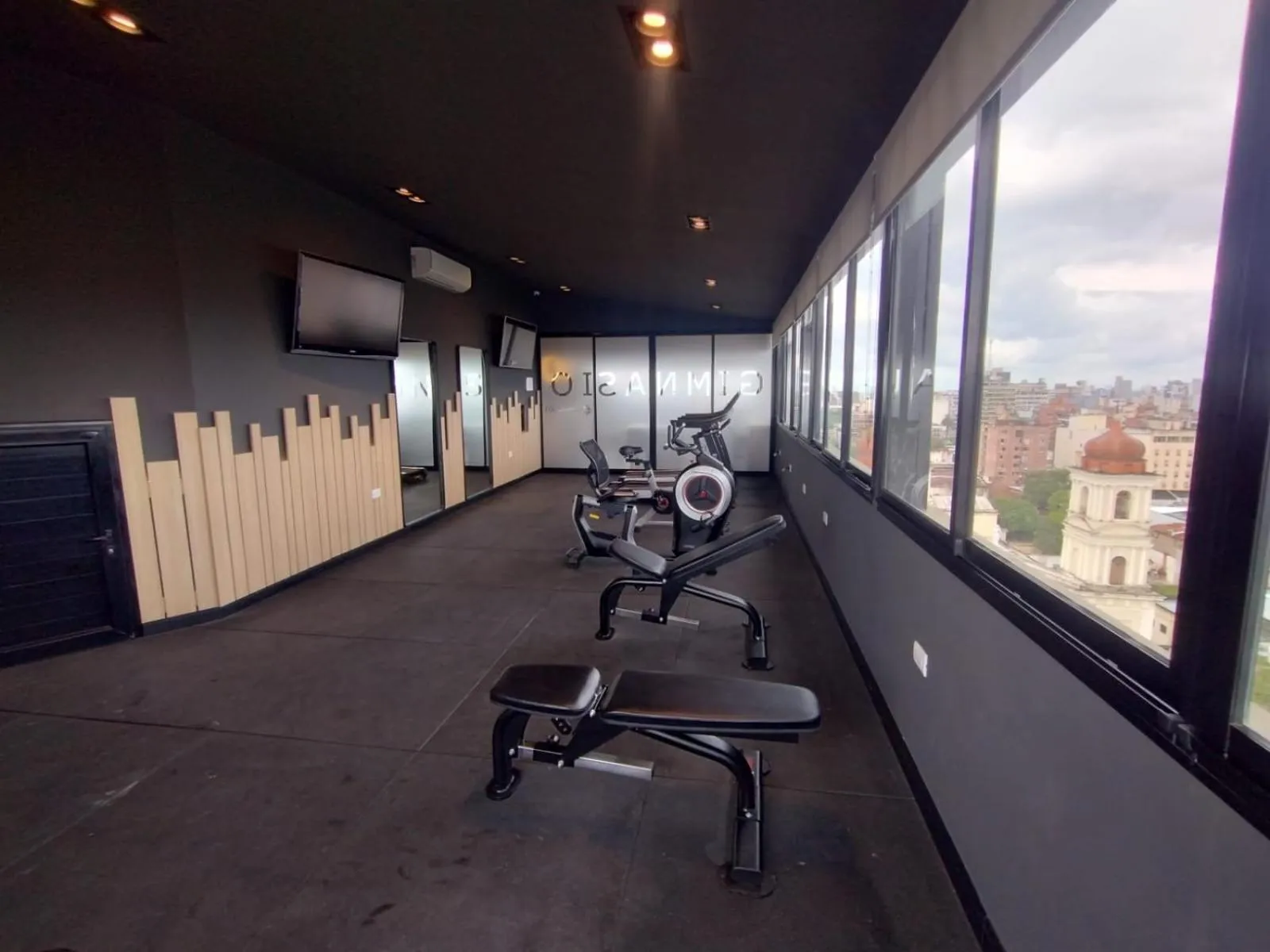 Fitness centre/facilities in Ramada Plaza by Wyndham Tucuman