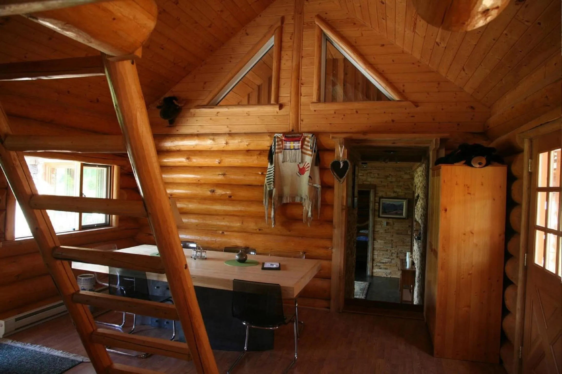 Dining area in LDR Lodge - Last Dollar Ranch