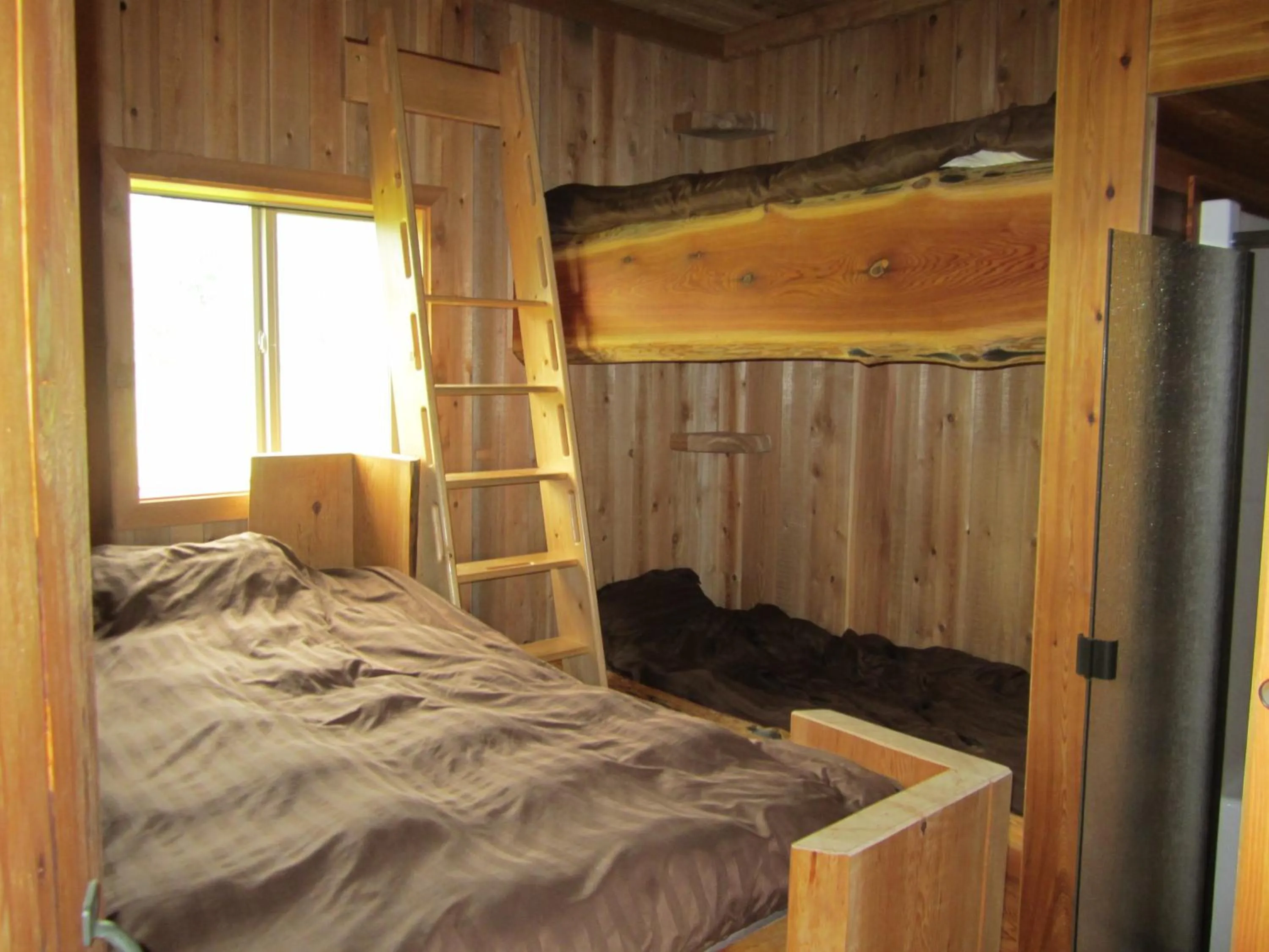 Bed in LDR Lodge - Last Dollar Ranch