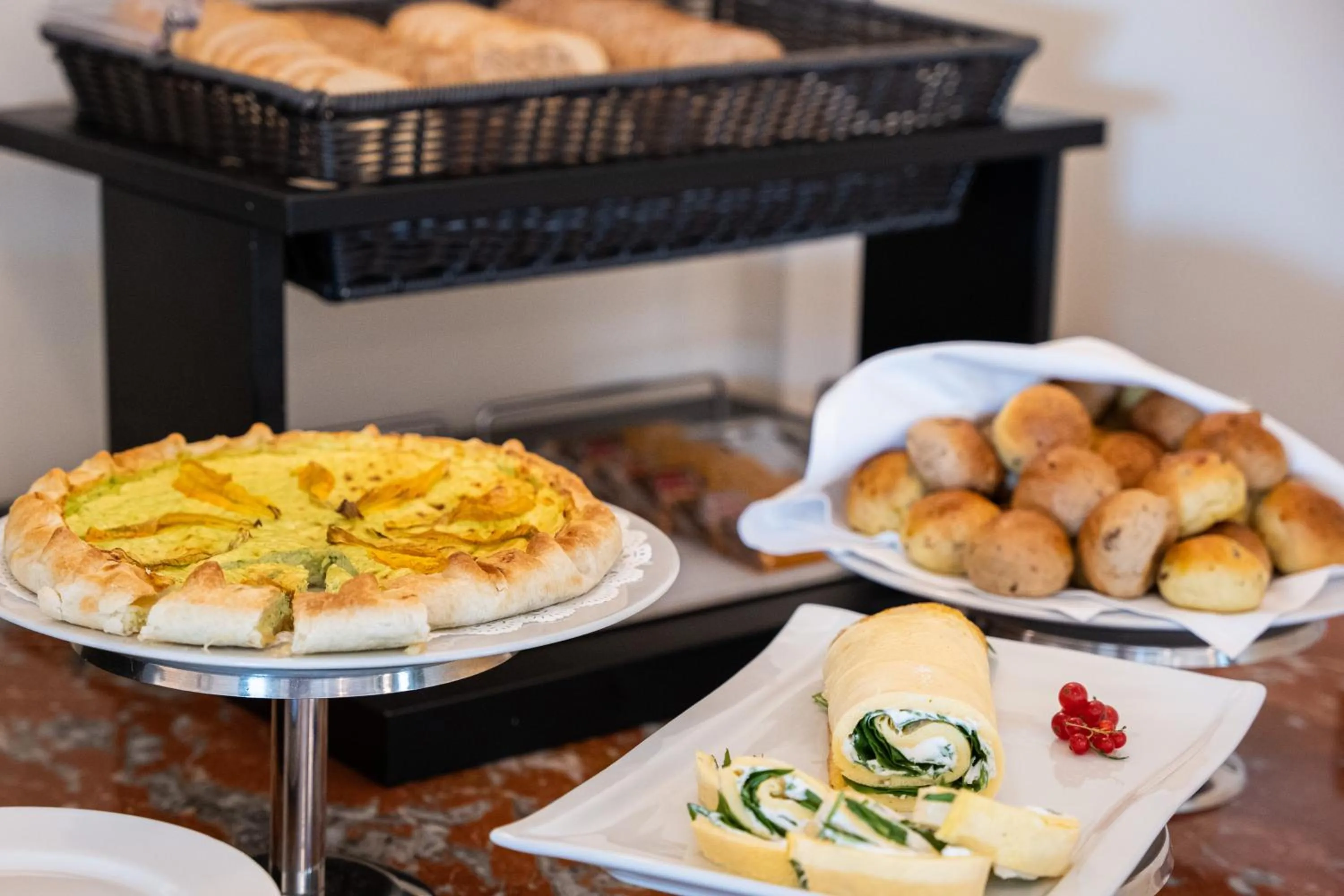 Breakfast in Hotel Mecenate Palace