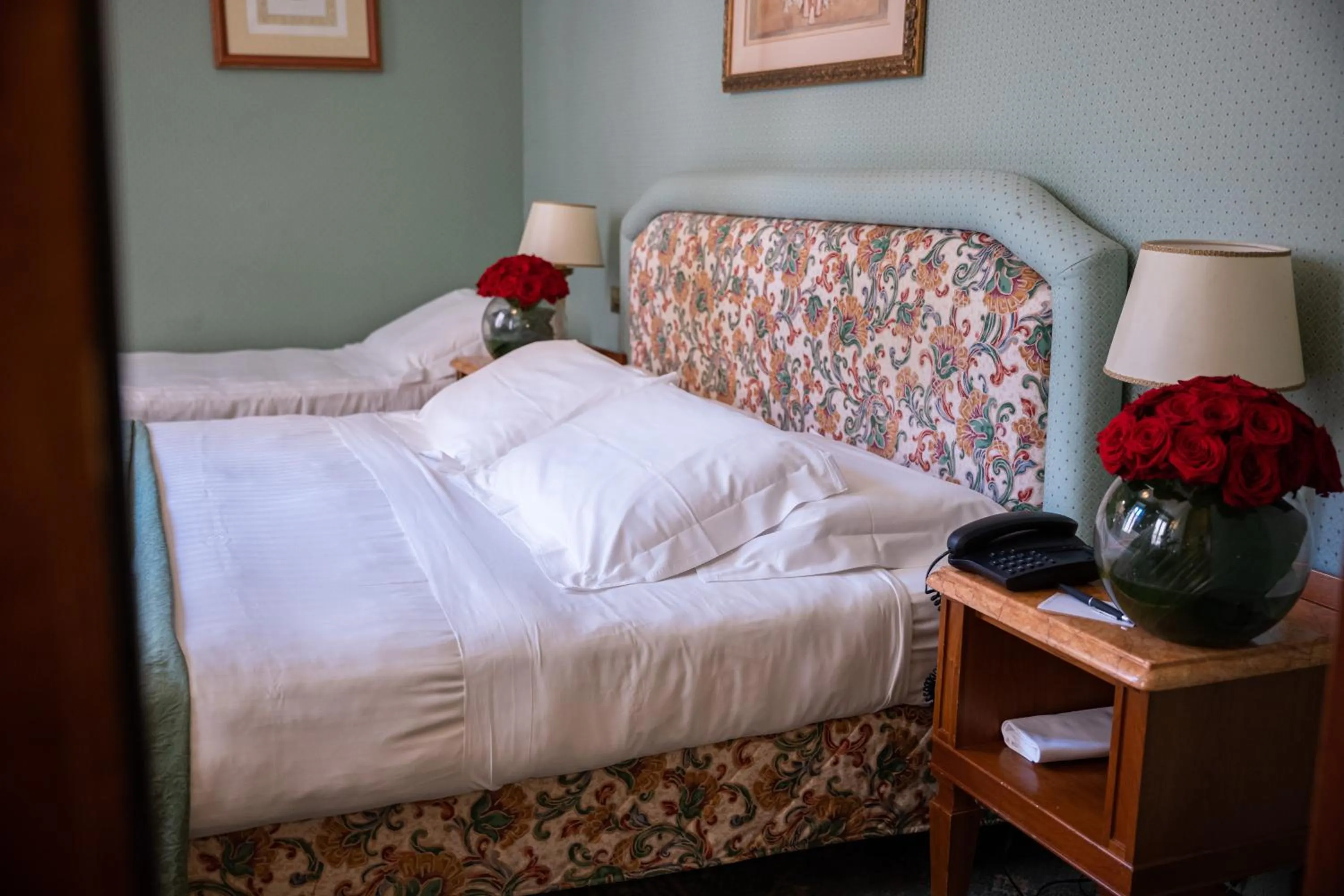 Bed in Hotel Mecenate Palace