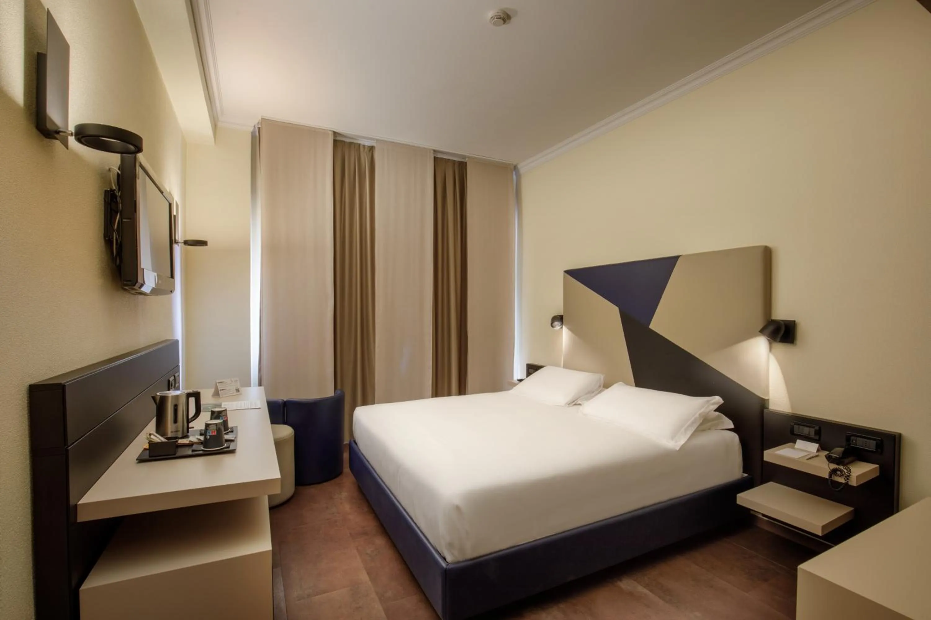 Bedroom, Bed in Best Western Hotel Globus