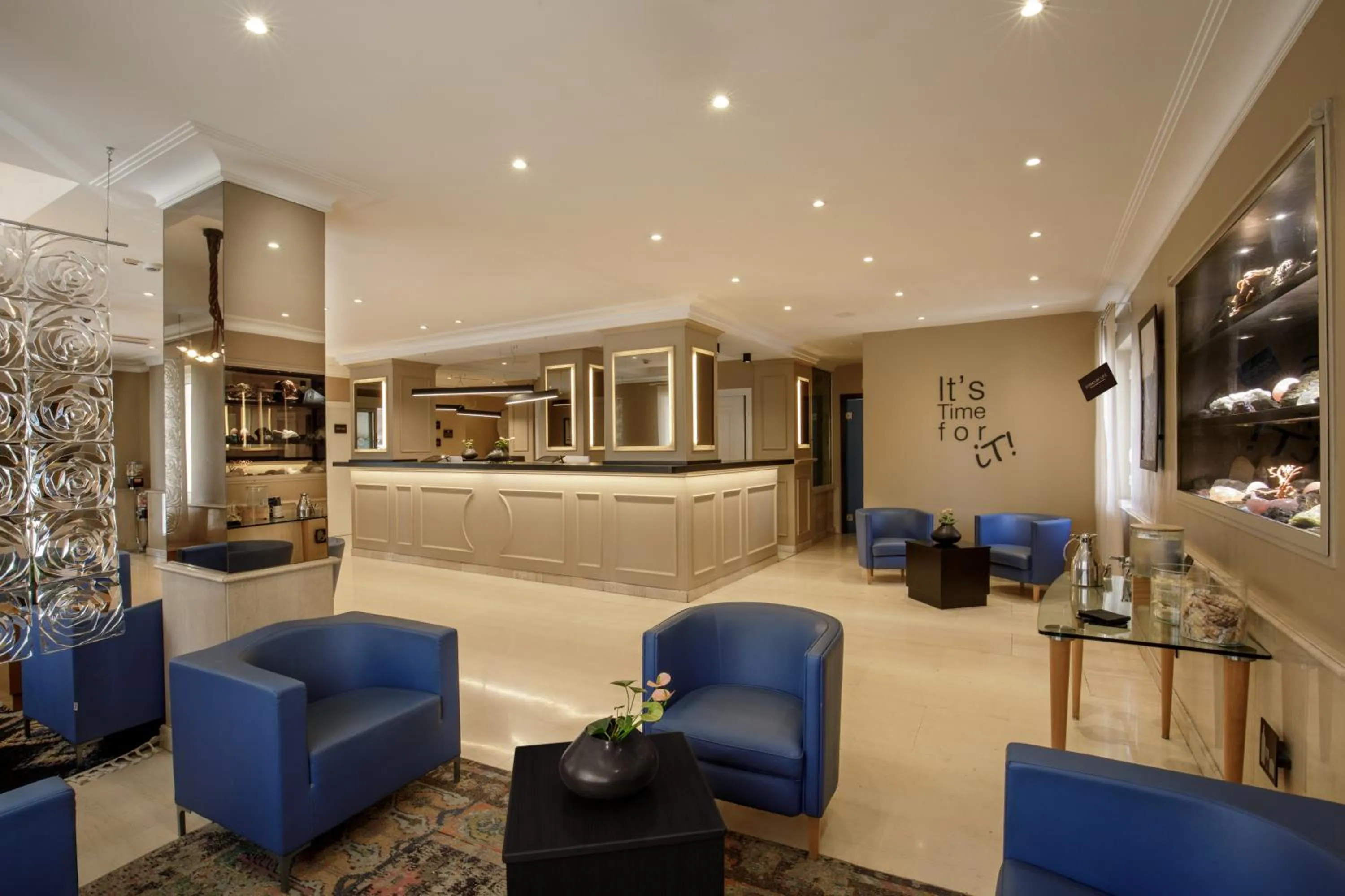Lobby or reception in Best Western Hotel Globus