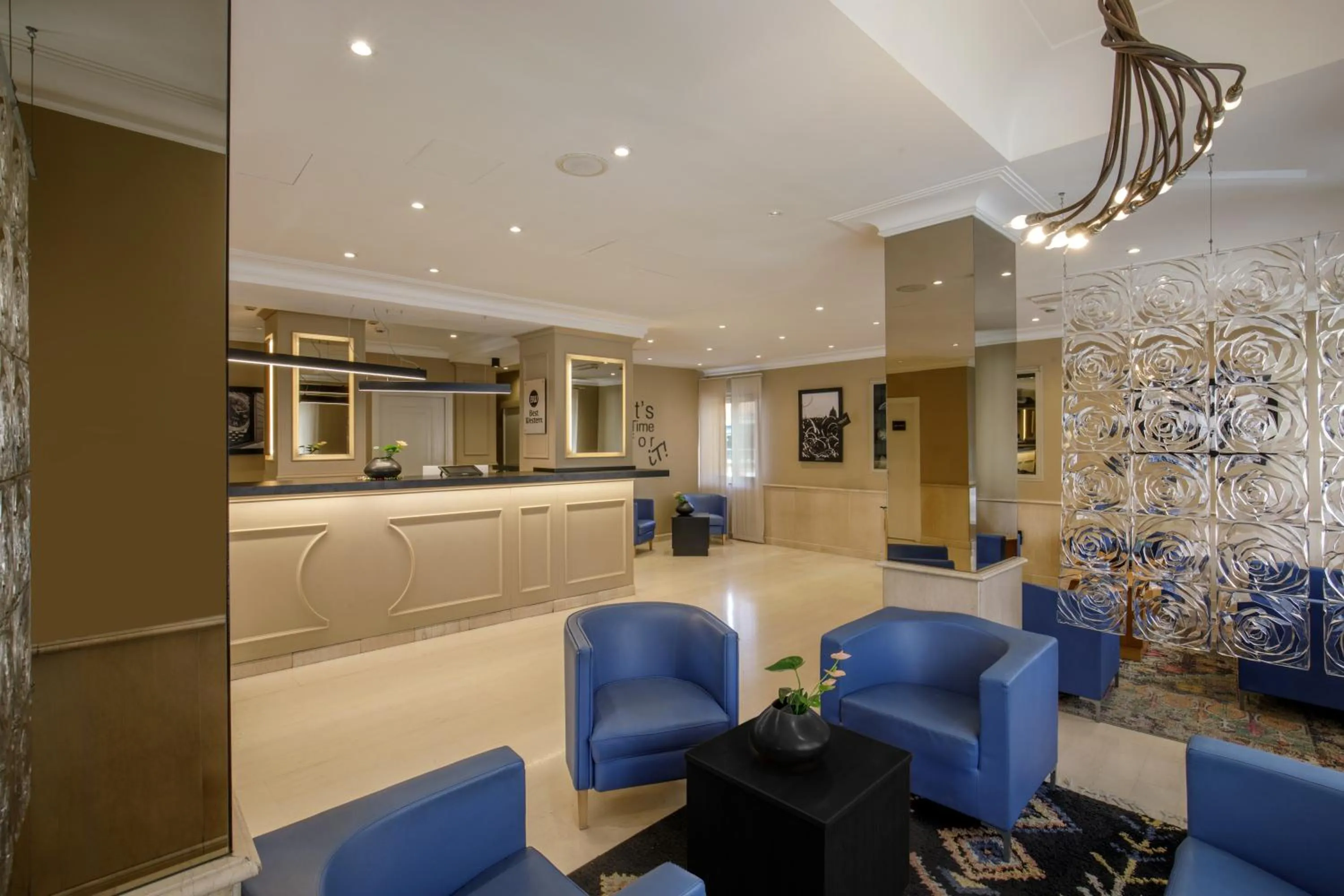 Lobby or reception in Best Western Hotel Globus