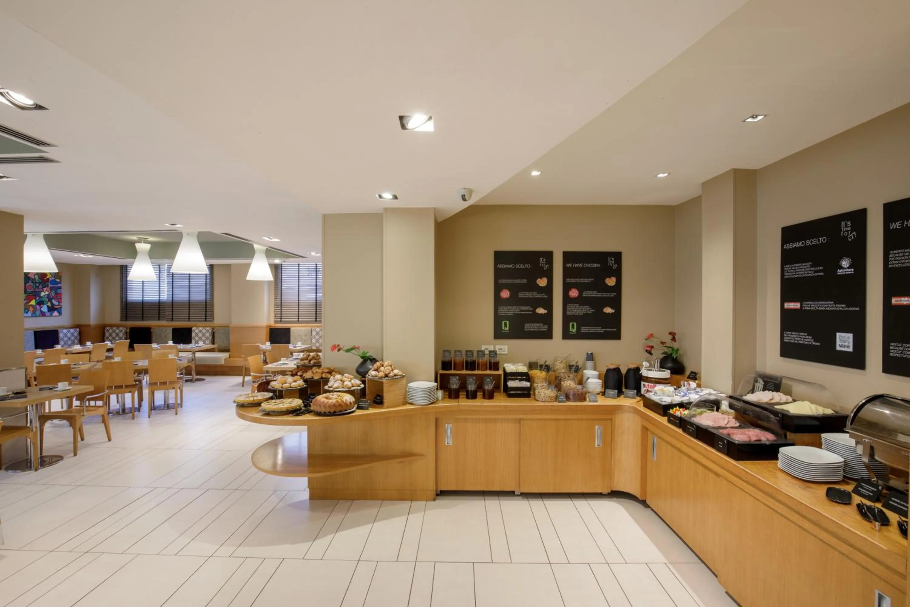 Restaurant/places to eat in Best Western Hotel Globus