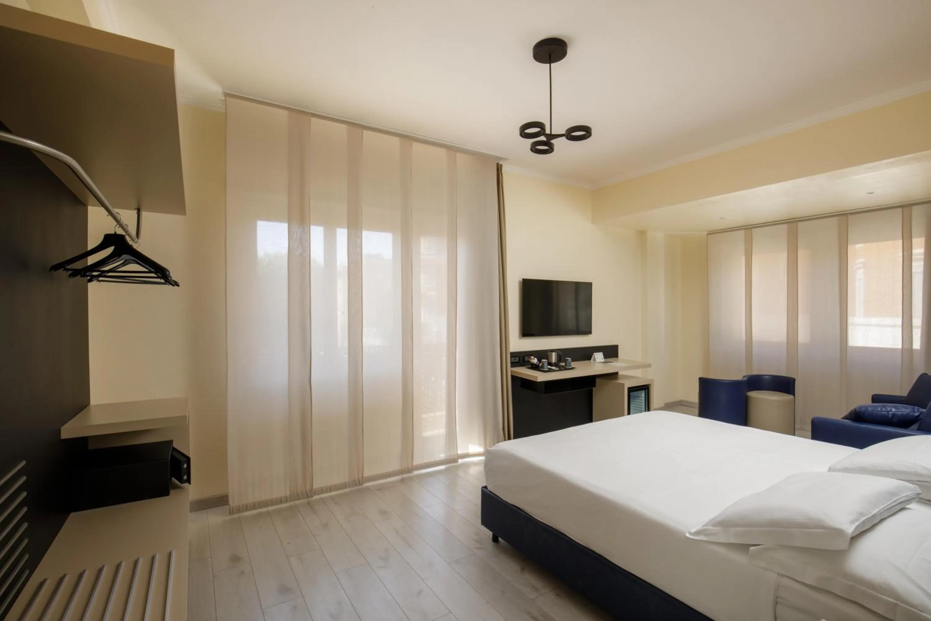 Bedroom, Bed in Best Western Hotel Globus