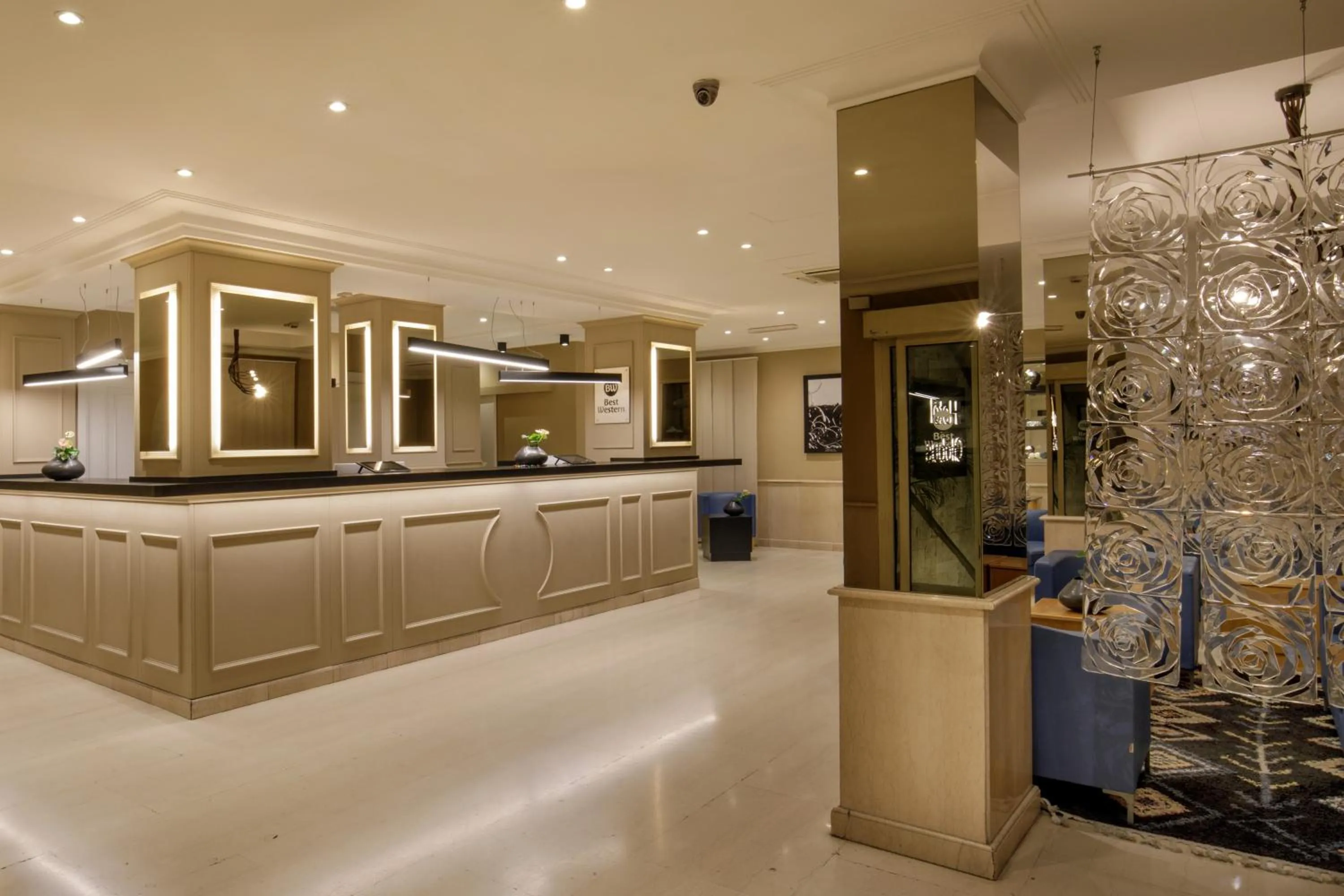Lobby or reception in Best Western Hotel Globus
