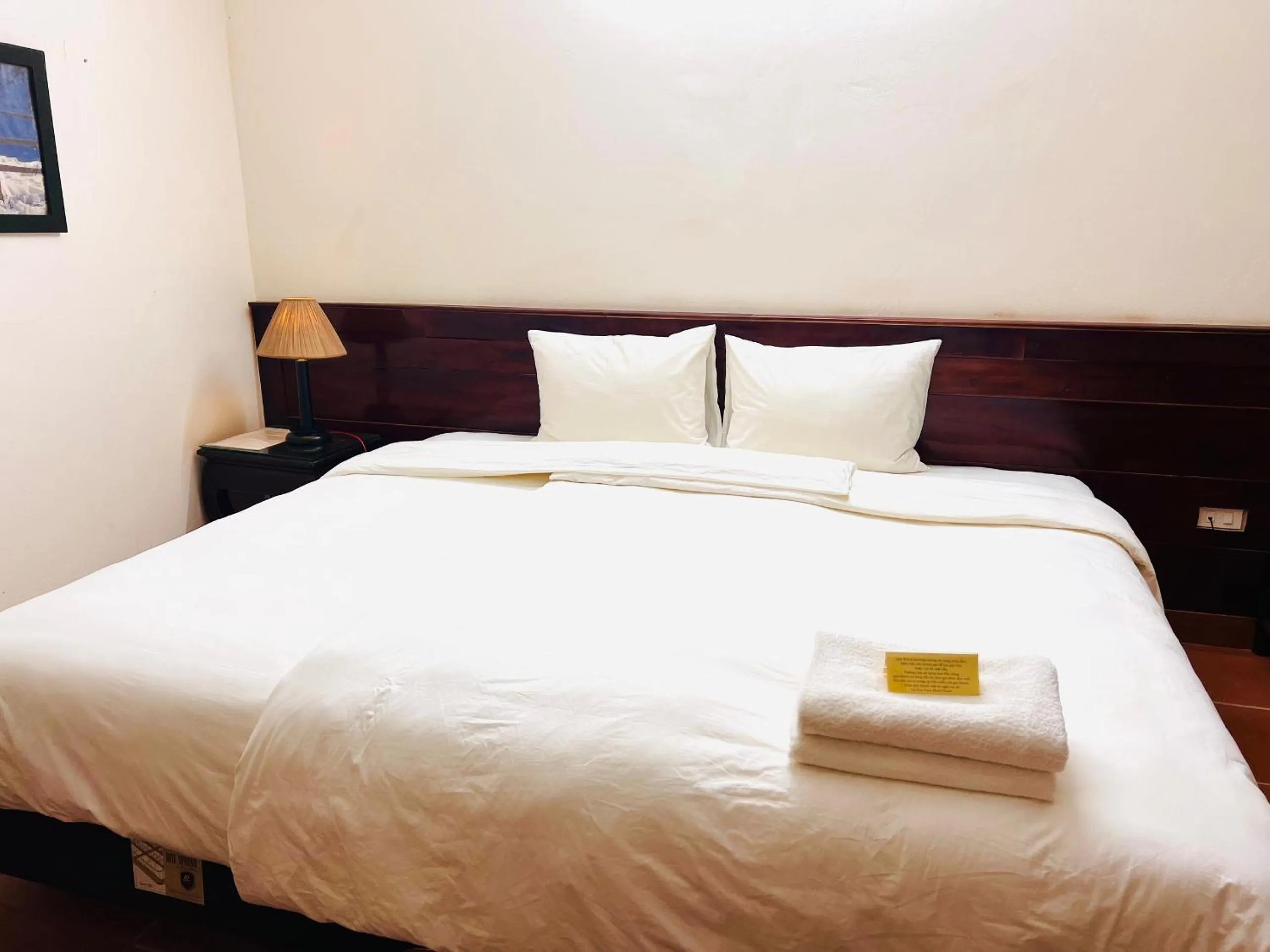 Bed in Cat Cat View Hotel