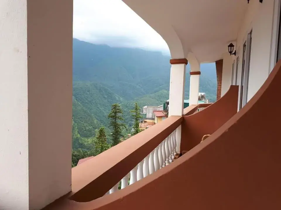 Deluxe Double or Twin Room with City View in Cat Cat View Hotel Deluxe Double or Twin Room with City View in Cat Cat View Hotel