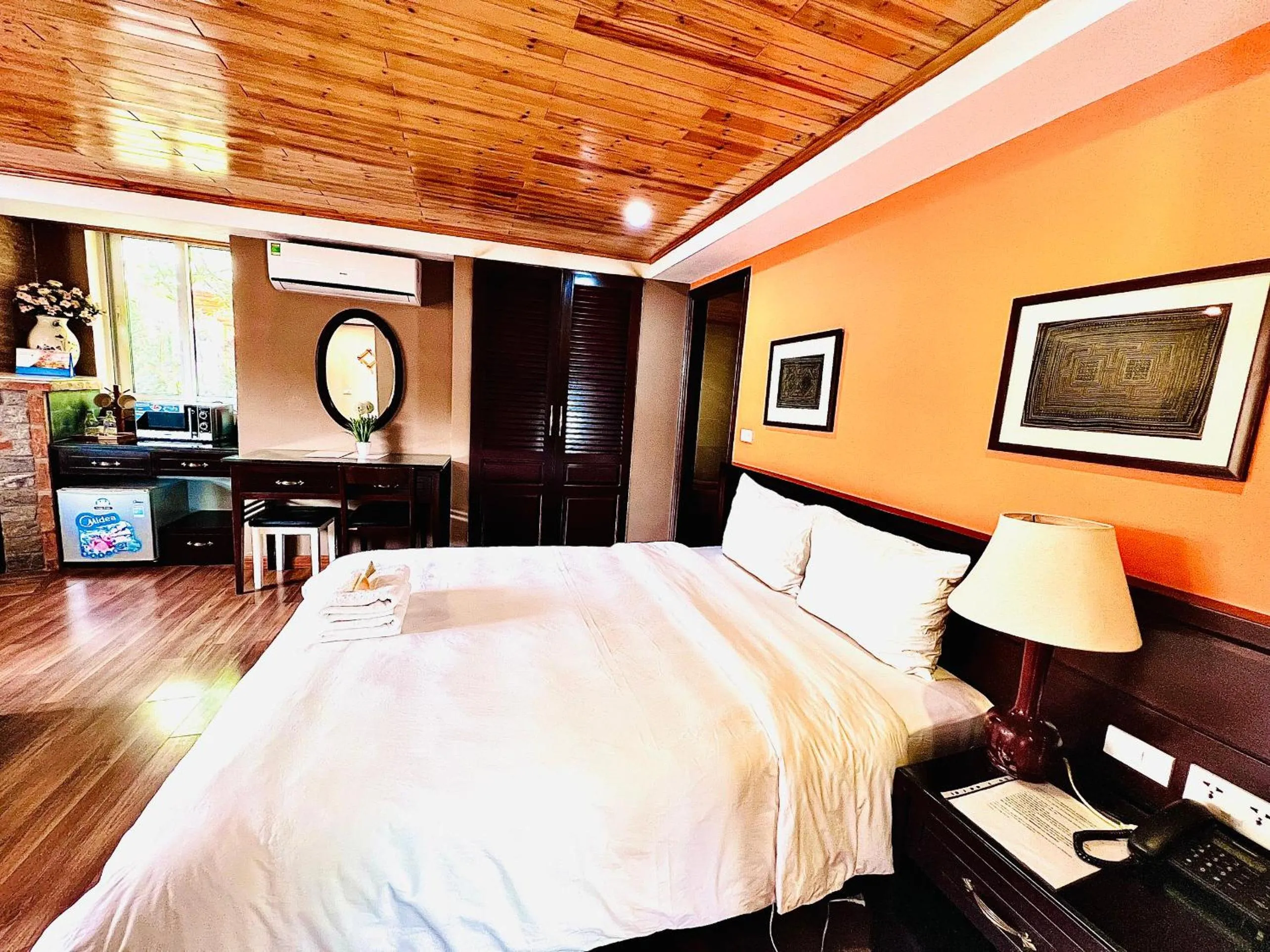 Bed in Cat Cat View Hotel