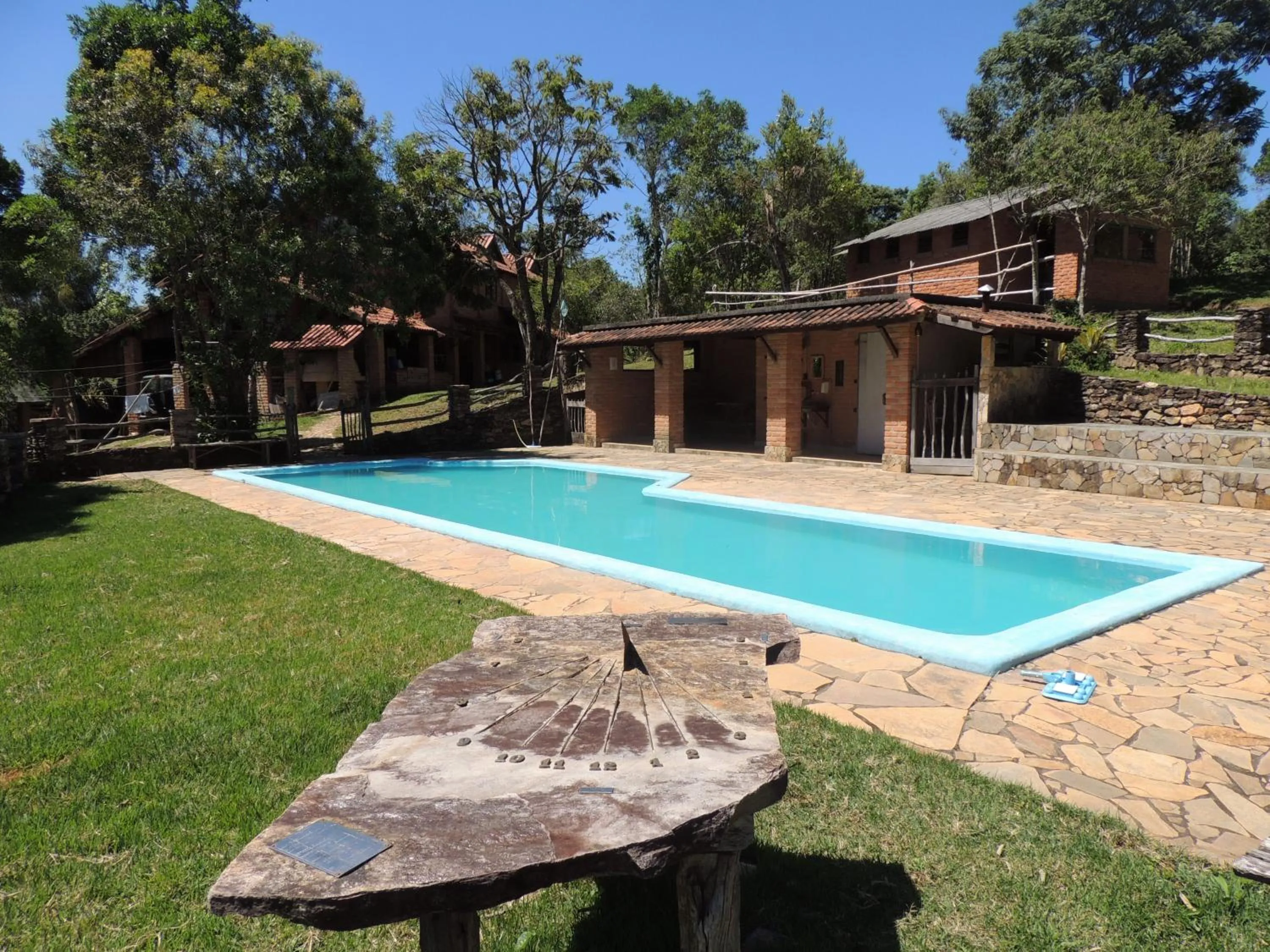 Swimming pool in Reserva Canto da Vida Chalés e Camping