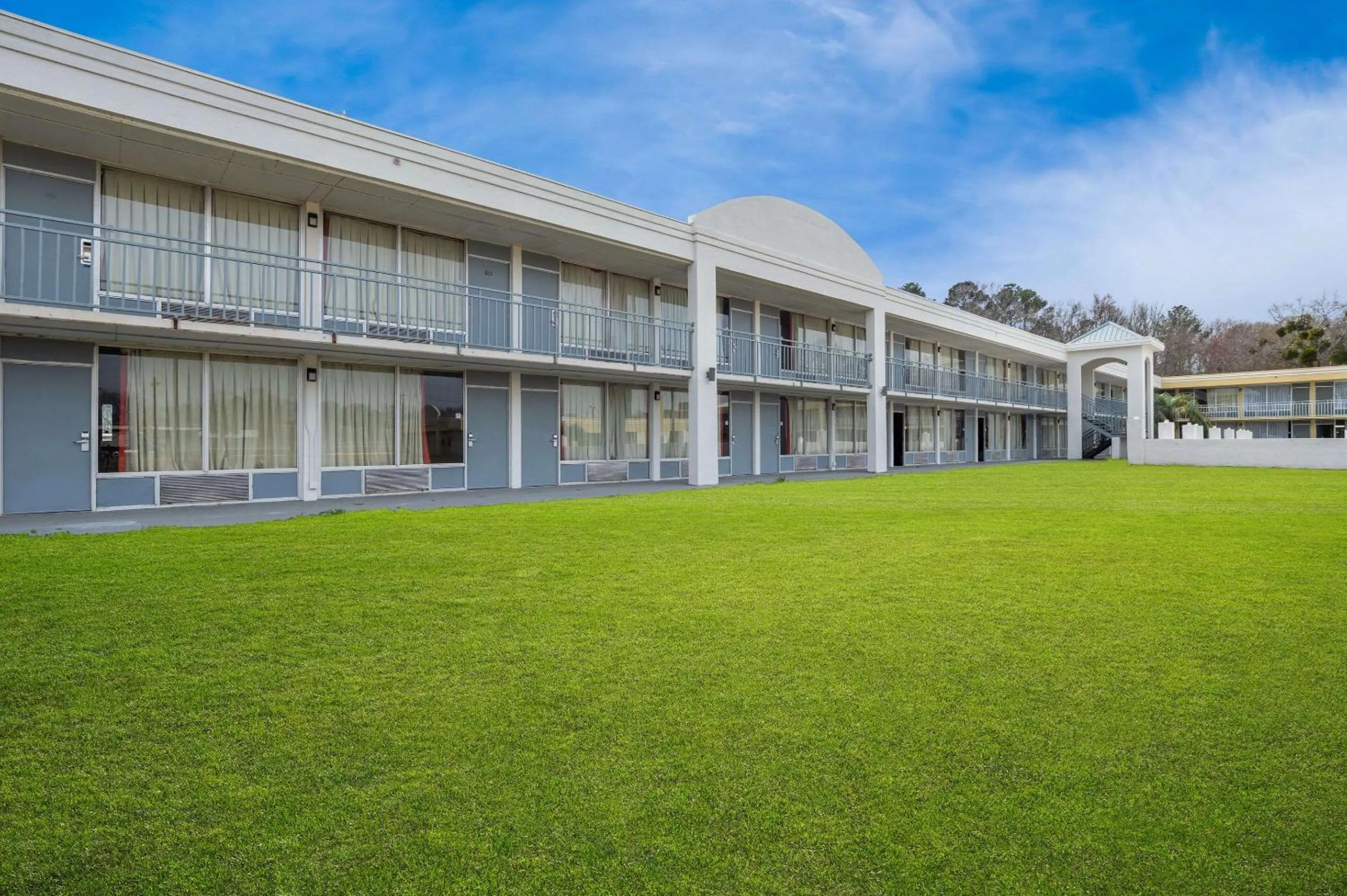 Property building in Quality Inn Yemassee