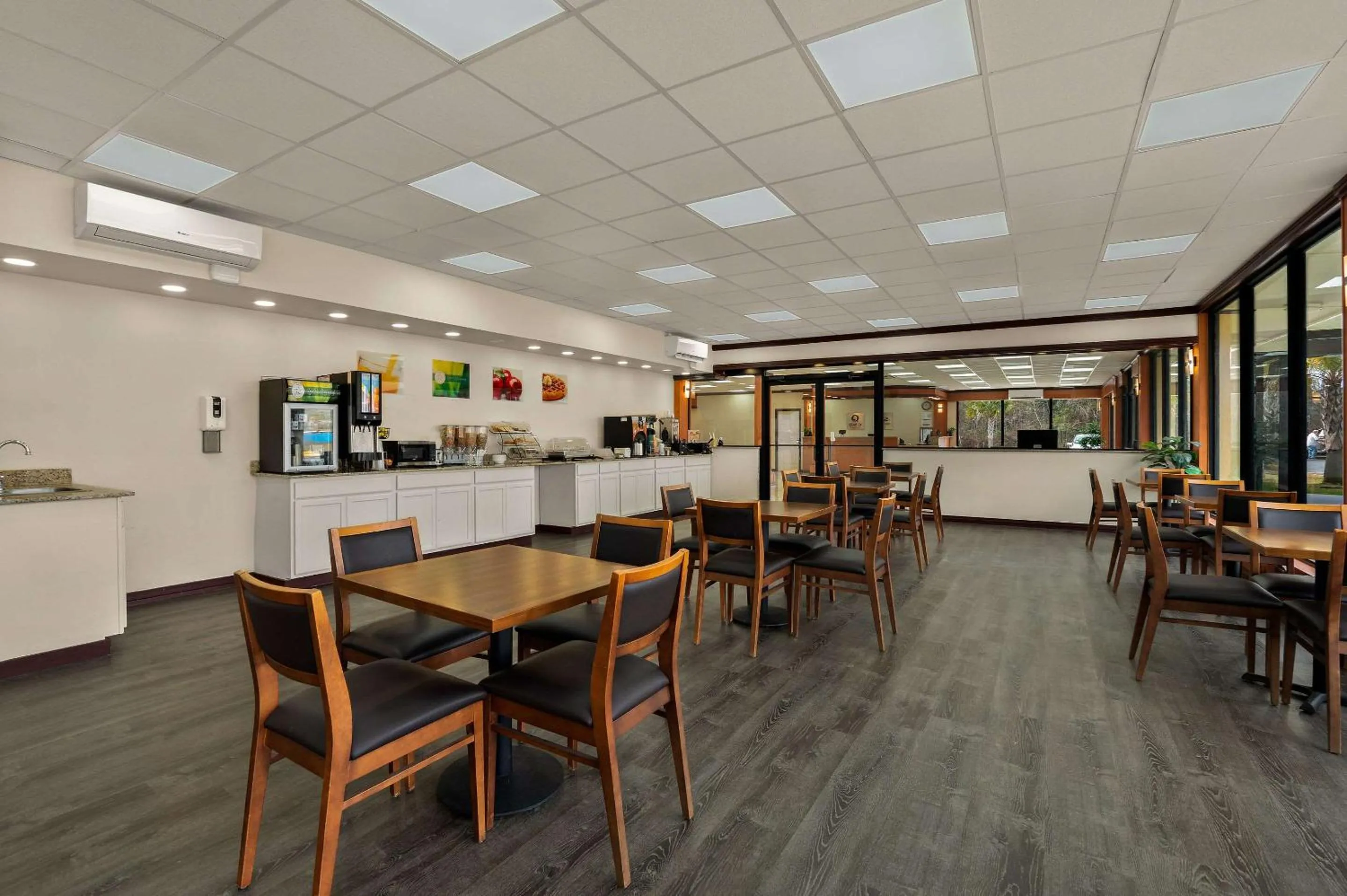 Breakfast in Quality Inn Yemassee