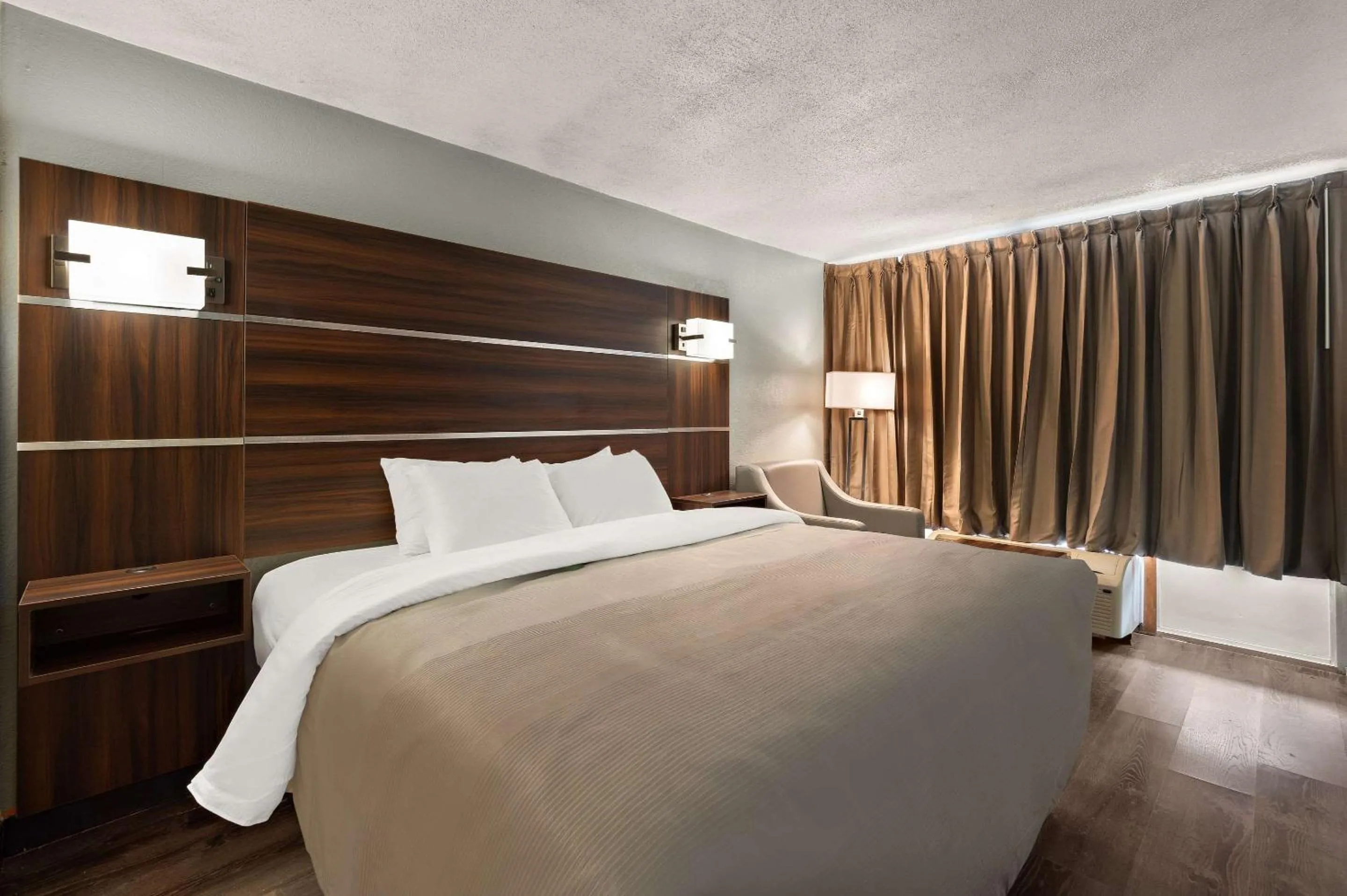 Bedroom, Bed in Quality Inn Yemassee