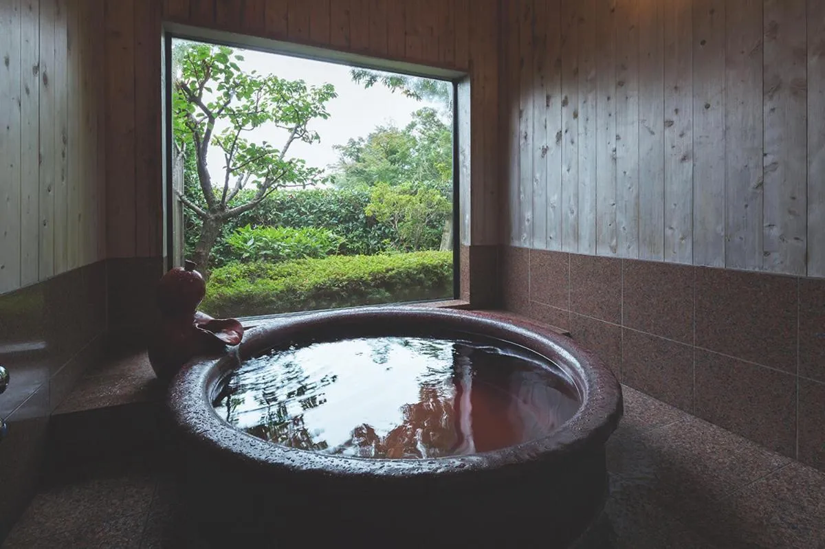 Hot Tub in Hanare Yado Yosizumi
